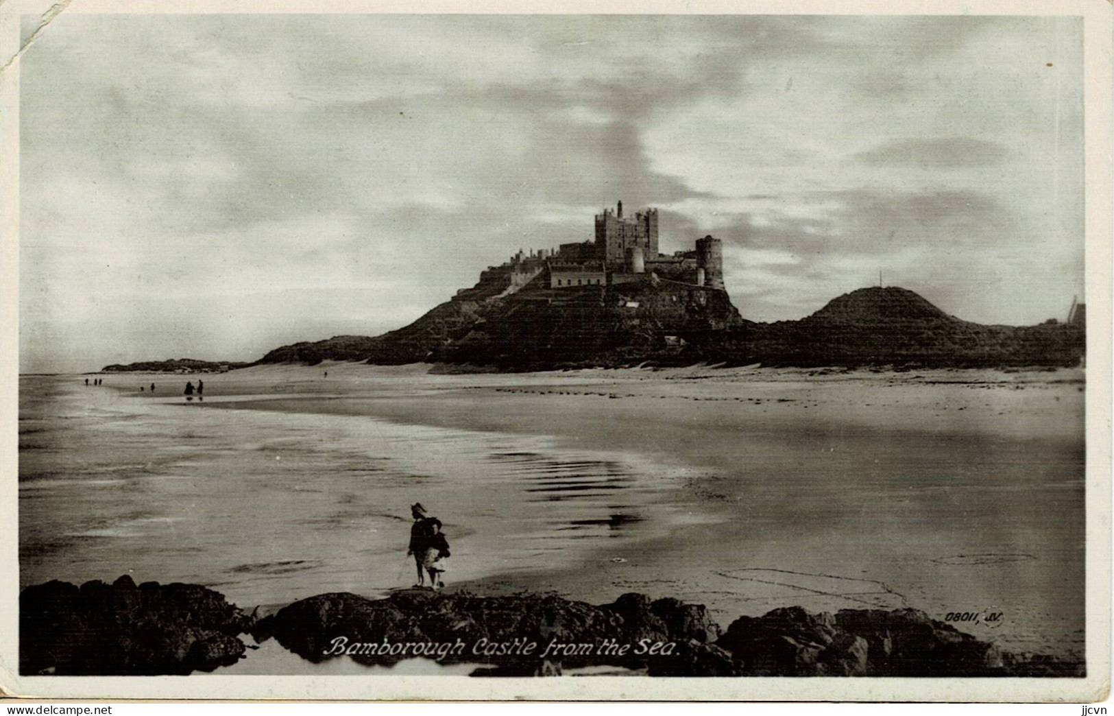 !! - Angleterre - Northumberland - Bamborough Castle From The Sea - Newcastle-upon-Tyne