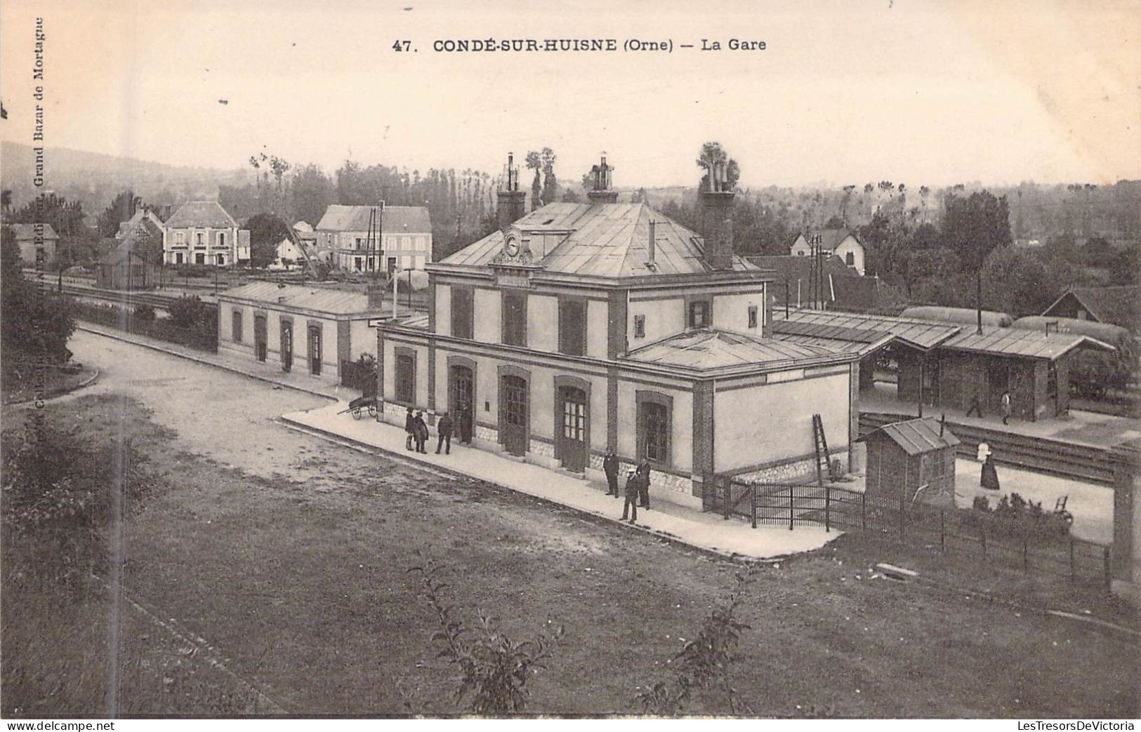 FRANCE - 61 - CONDE SUR HUISNE - La Gare  - Editeur Grand Bazar De Mortagne - Carte Postale Ancienne - Autres & Non Classés