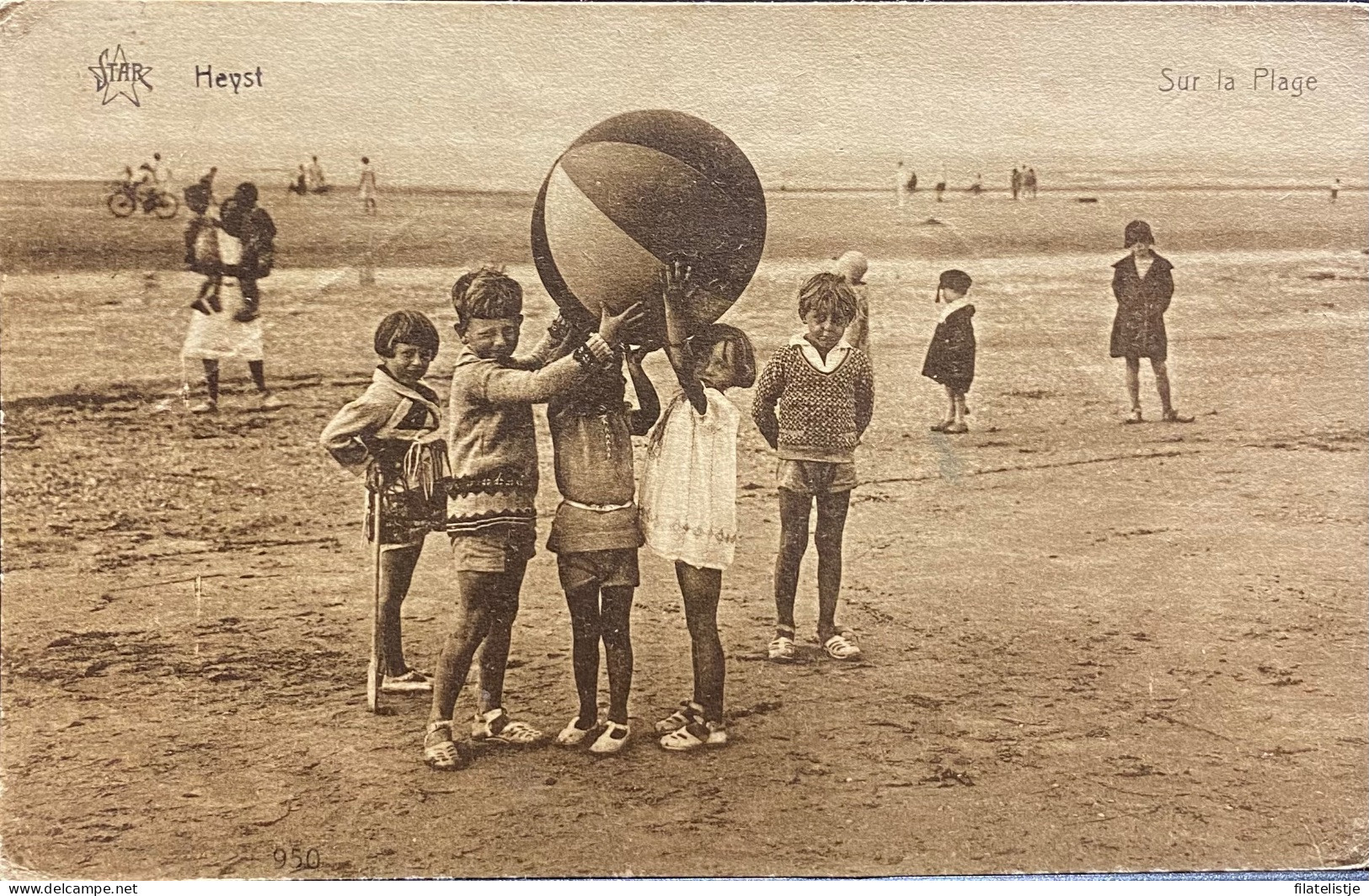 Heist Spelen Met De Bal Op Het Strand - Heist