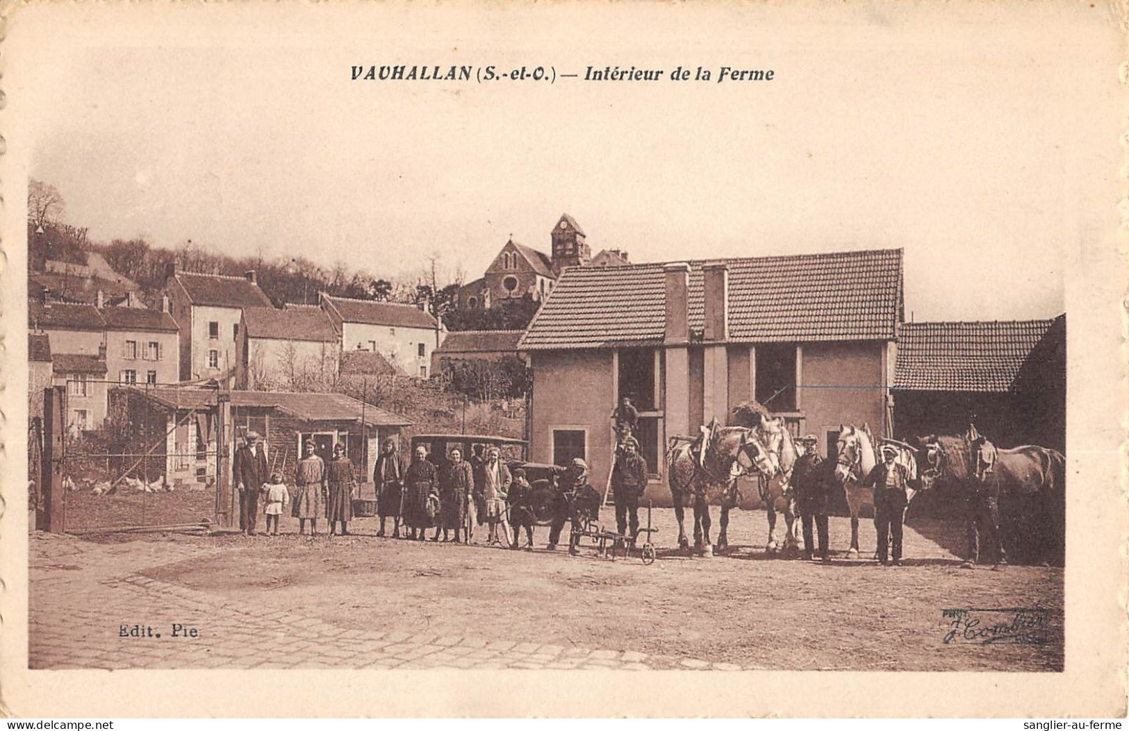 CPA 91 VAUHALLAN / INTERIEUR DE LA FERME / CHEVAL / MACHINE AGRICOLE - Sonstige & Ohne Zuordnung