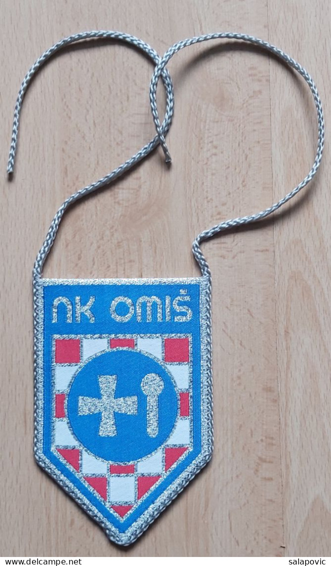 NK Omis Croatia Football CLUB Soccer Fussball Calcio Futbol Futebol PENNANT, SPORTS FLAG ZS 4/8 - Habillement, Souvenirs & Autres