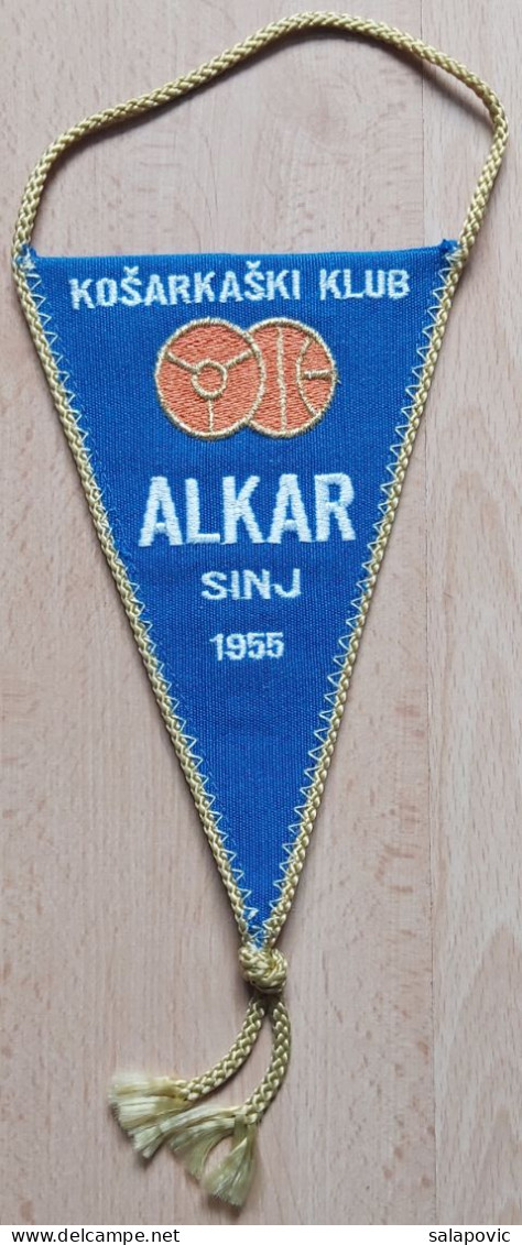 ALKAR SINJ Croatia BASKETBALL CLUB PENNANT, SPORTS FLAG ZS 4/8 - Kleding, Souvenirs & Andere