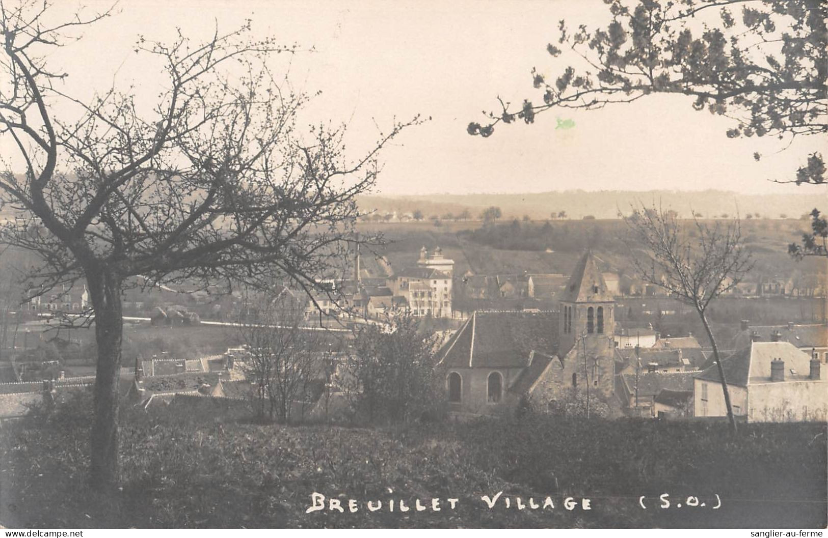 CPA 91 BREUILLET / VILLAGE / CARTE PHOTO - Autres & Non Classés