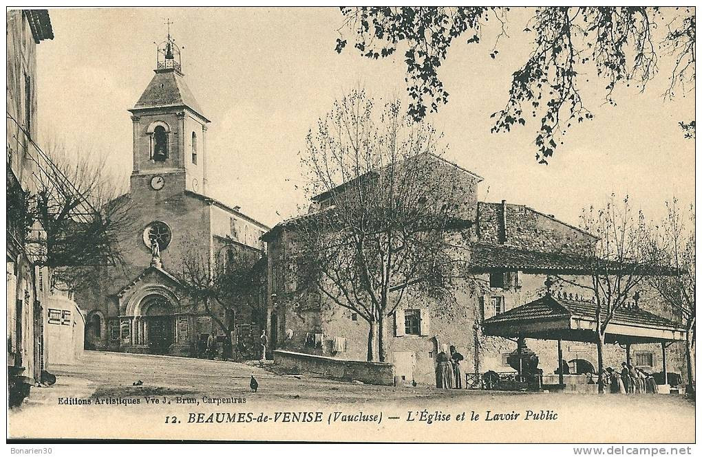 CPA 84 BEAUMES De VENISE LAVOIR PUBLIC (disparu) Et L'EGLISE JOLI PLAN - Beaumes De Venise