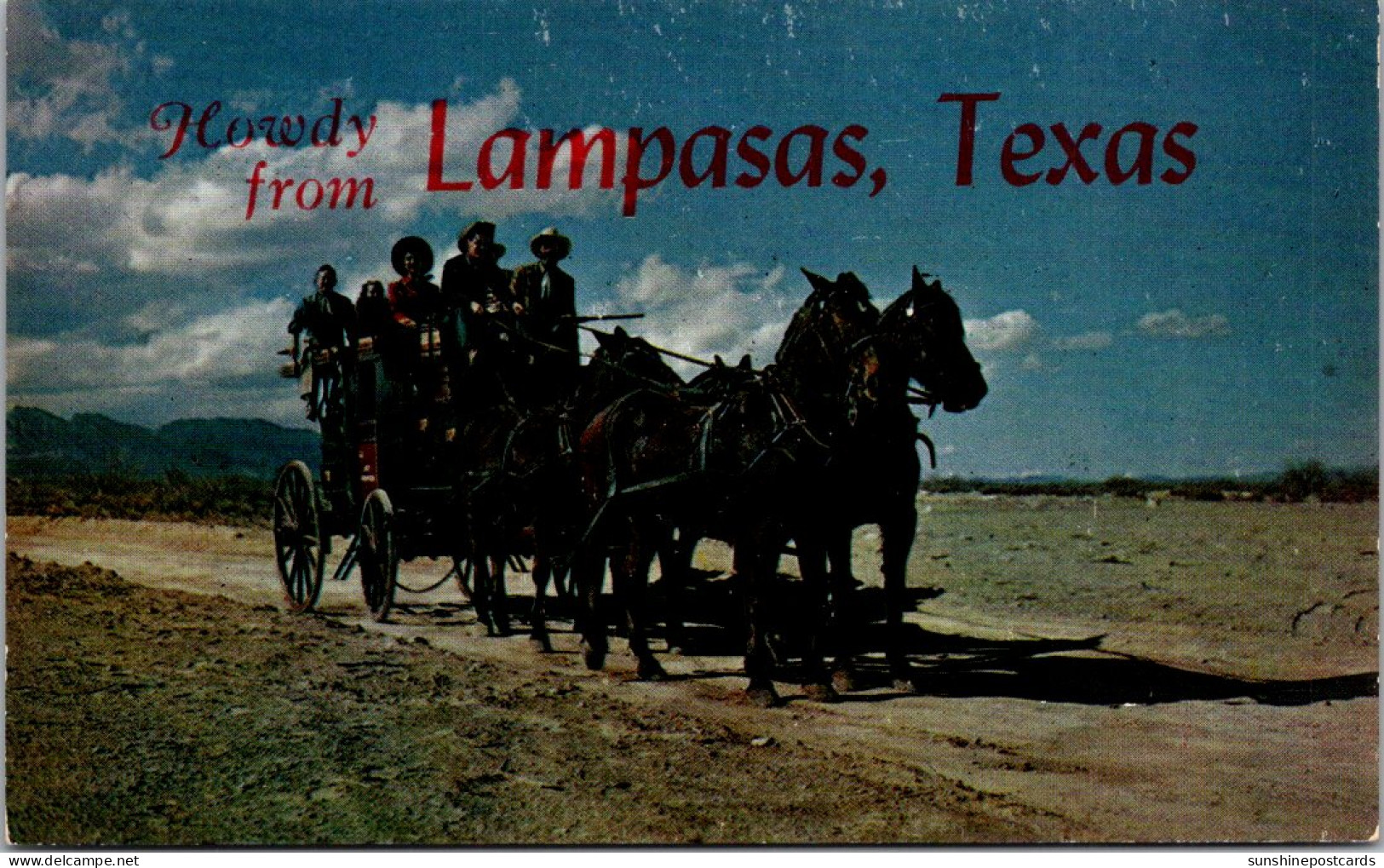 Greetings Howdy From Lampasas Texas Showing Old Stagecoach Of The West - Souvenir De...