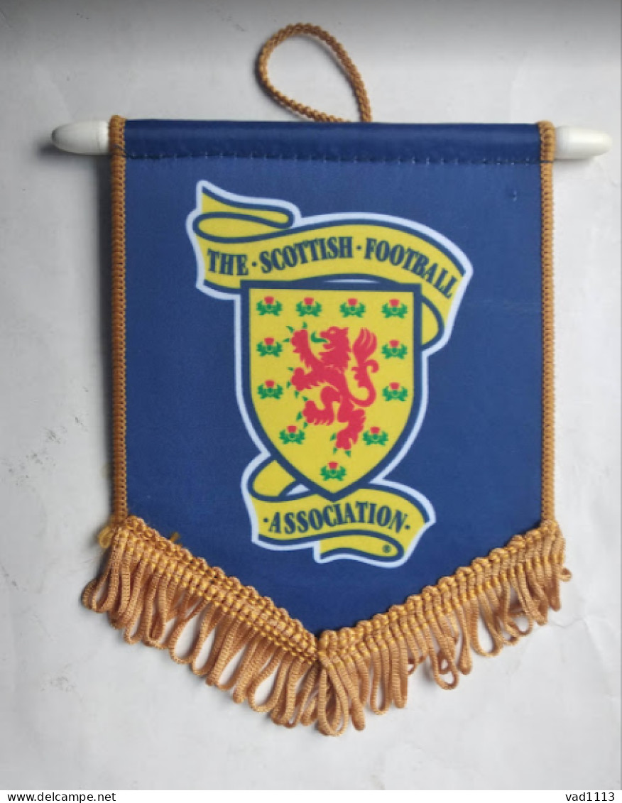 Football - Official Pennant Of The Scottish Football Federation. - Bekleidung, Souvenirs Und Sonstige