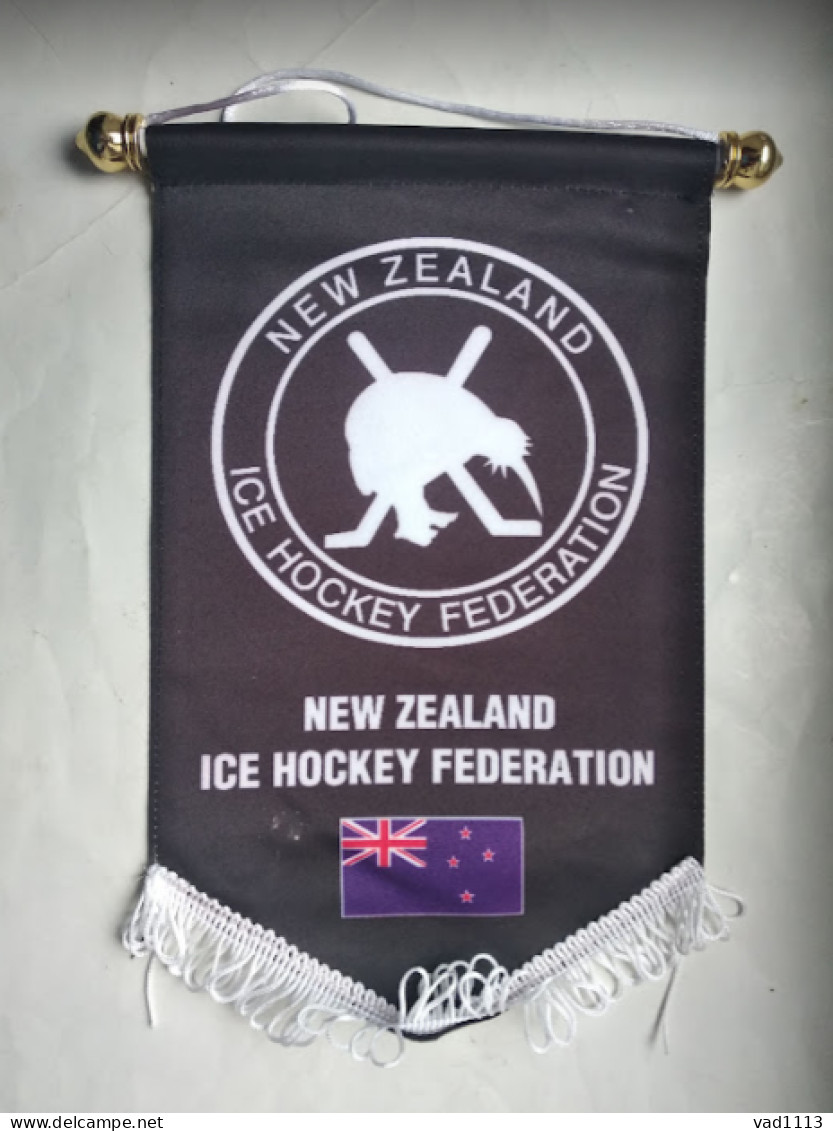 Official Pennant Of The New Zealand Hockey Federation. - Otros & Sin Clasificación