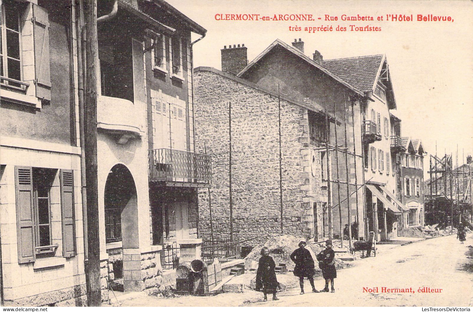 FRANCE - 55 - CLERMONT En ARGONNE - Rue Gambetta Et L'Hôtel Bellevue - Carte Postale Ancienne - Clermont En Argonne