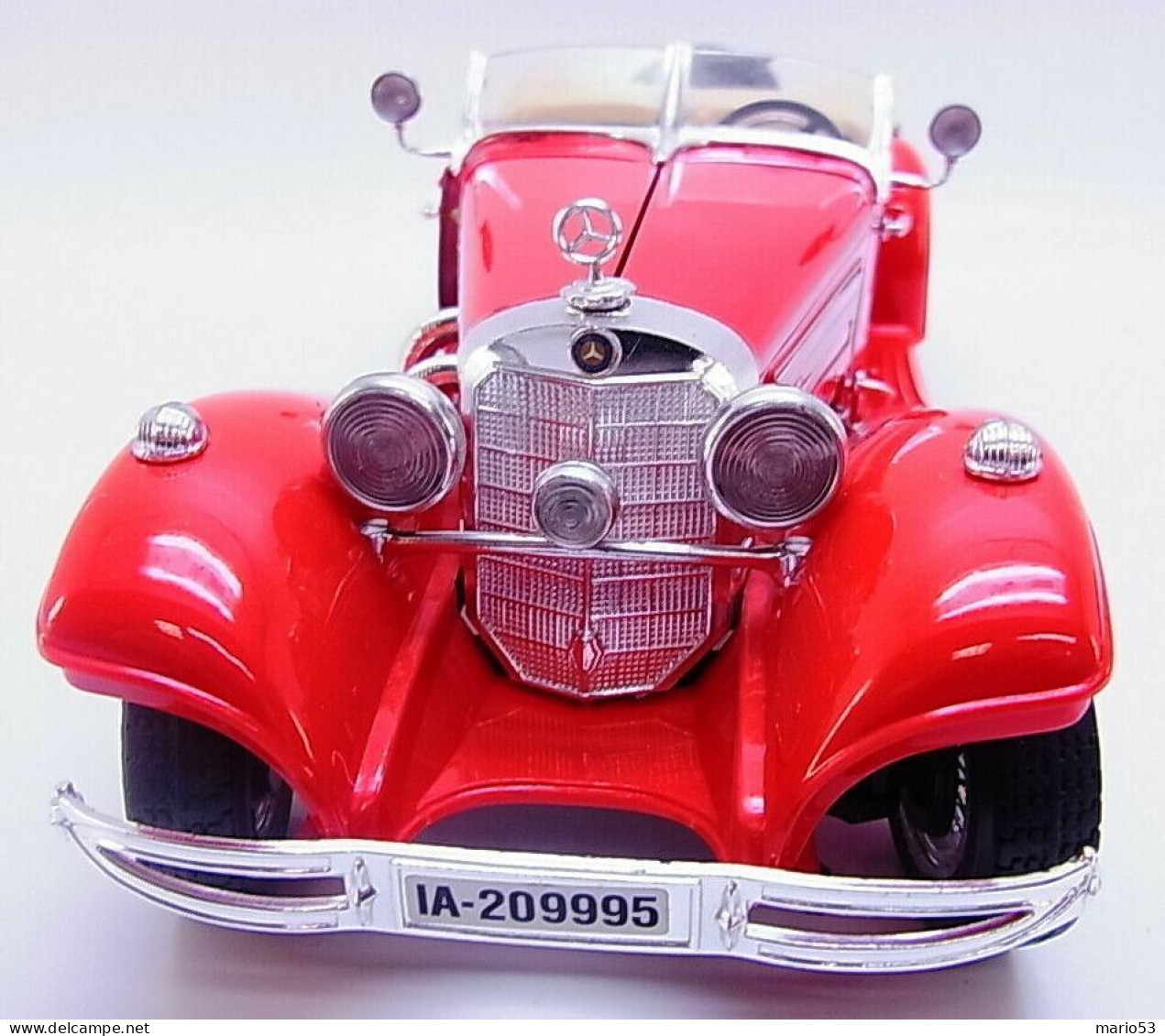 SUPERBE MINIATURE DE COLLECTION ECH 1/20 "MERCEDES BENZ 500K ROADSTER ROUGE" - Marque BURAGO