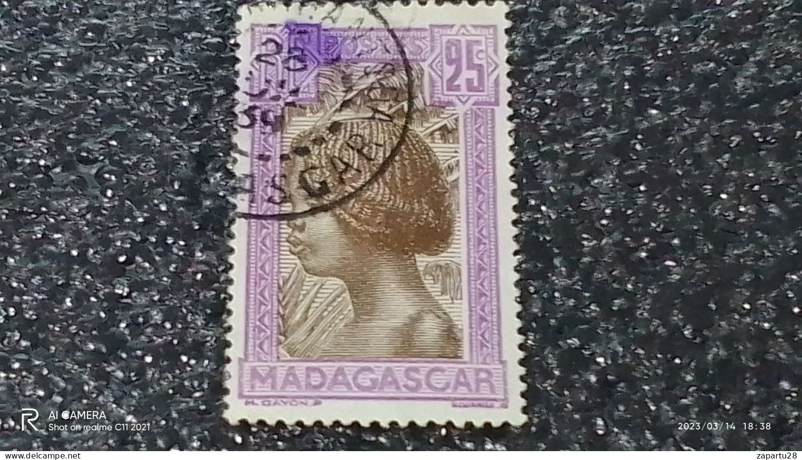 MADAGASKAR---  -1930--40         25C   USED- - Used Stamps