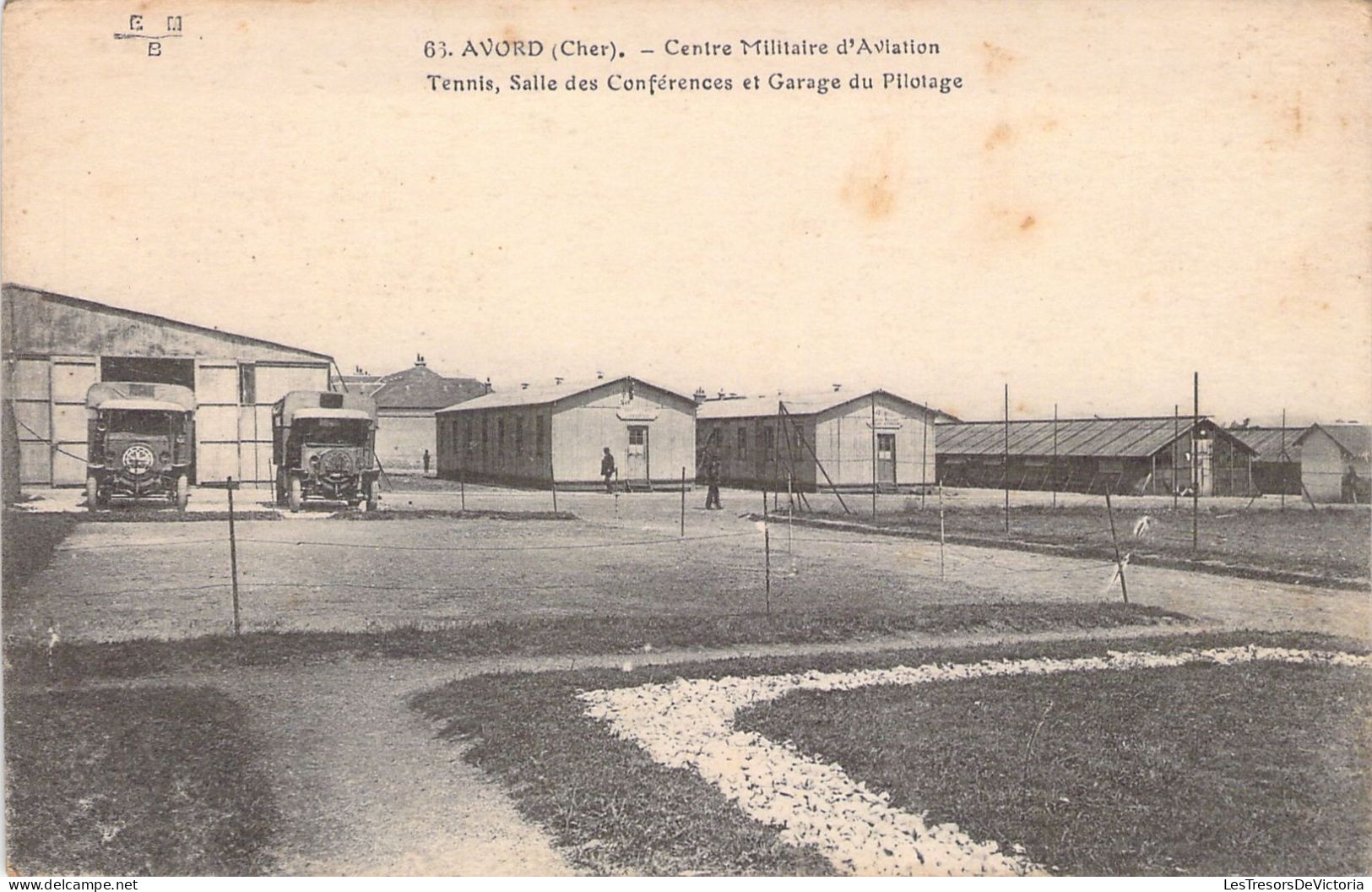 MILITARIA - AVORD - Centre Militaire D'aviation - Tennis Salle Des Conférences - Carte Postale Ancienne - Barracks