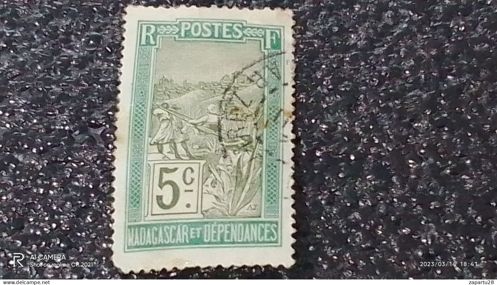 MADAGASKAR---  -1922-30-     5C   USED- - Used Stamps