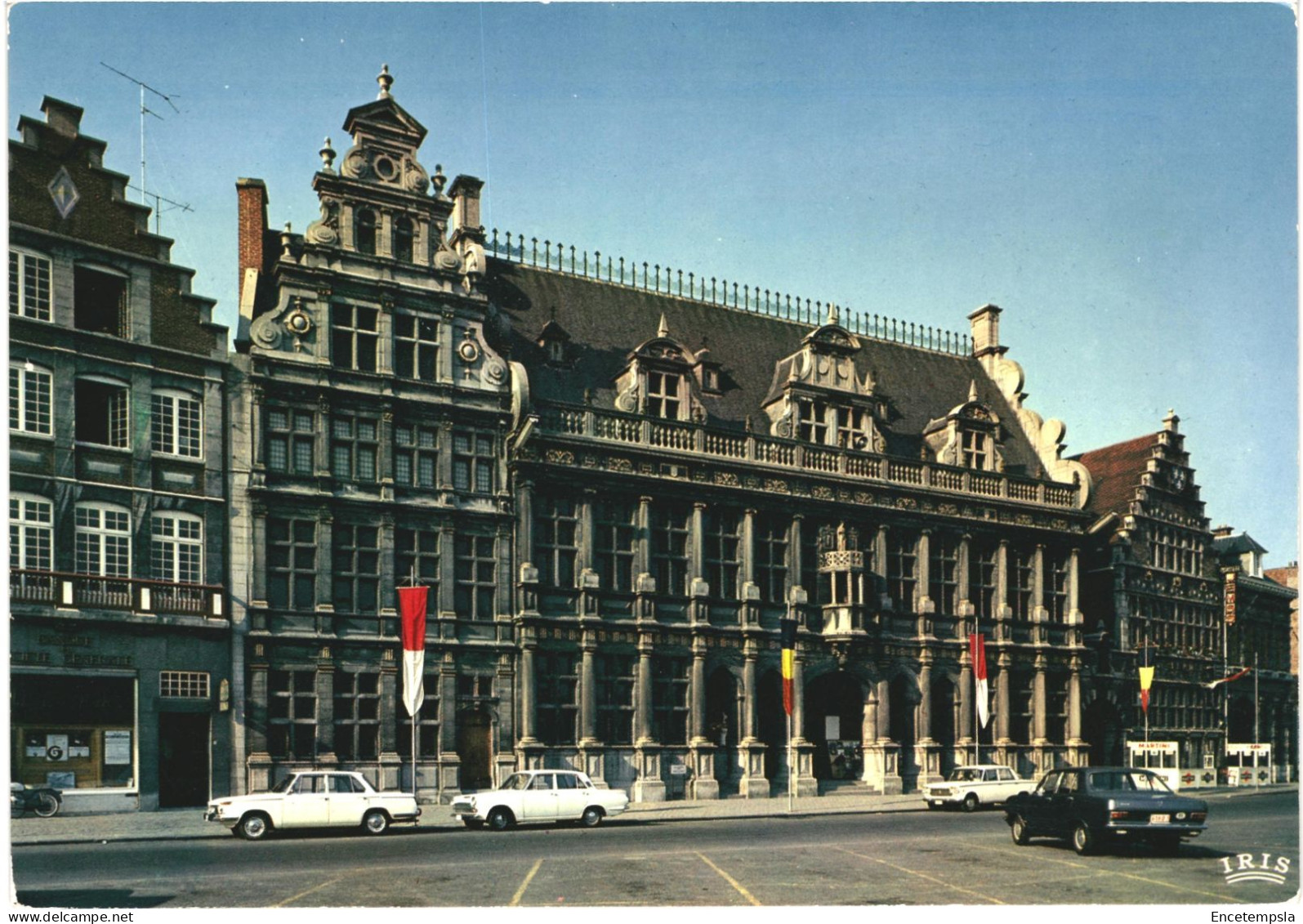 CPM   Carte Postale  Belgique  Tournai Vieille Halle Aux Draps VM64711 - Doornik