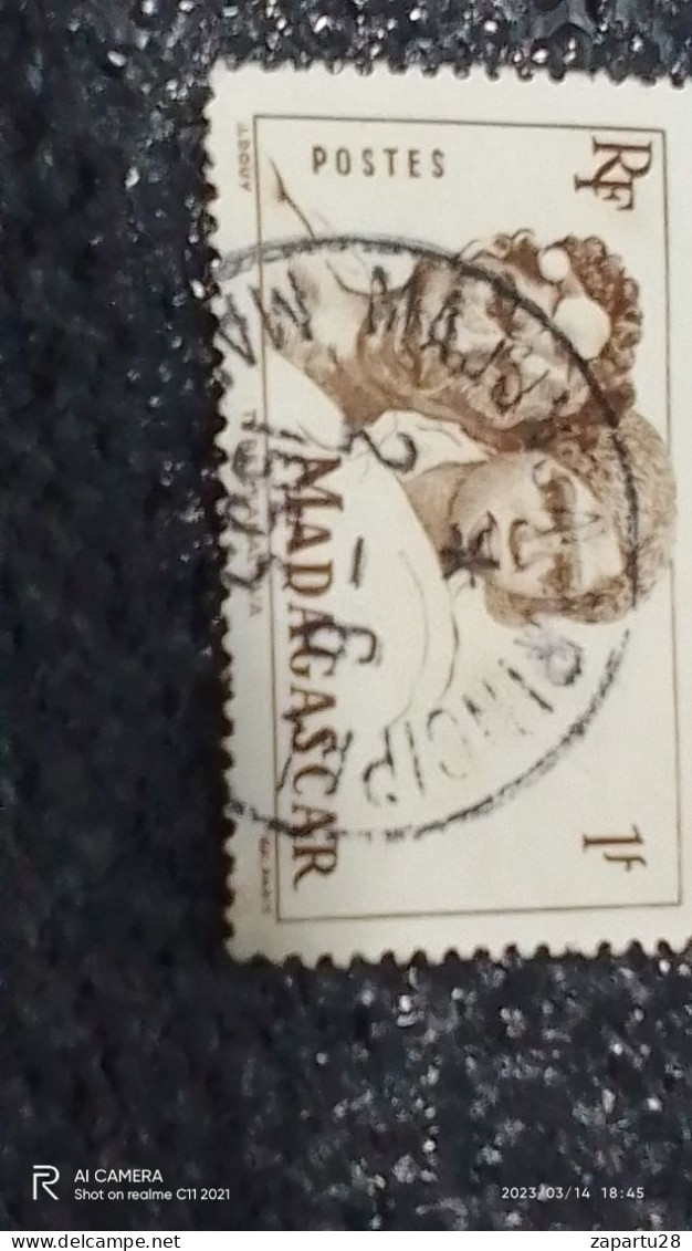 MADAGASKAR---  -1946--50-     1FR.   USED- - Used Stamps