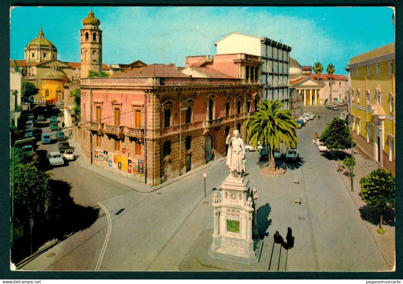 CLS263 - ORISTANO PIAZZA ELEONORA 1975 ANIMATA AUTO CAR - Oristano