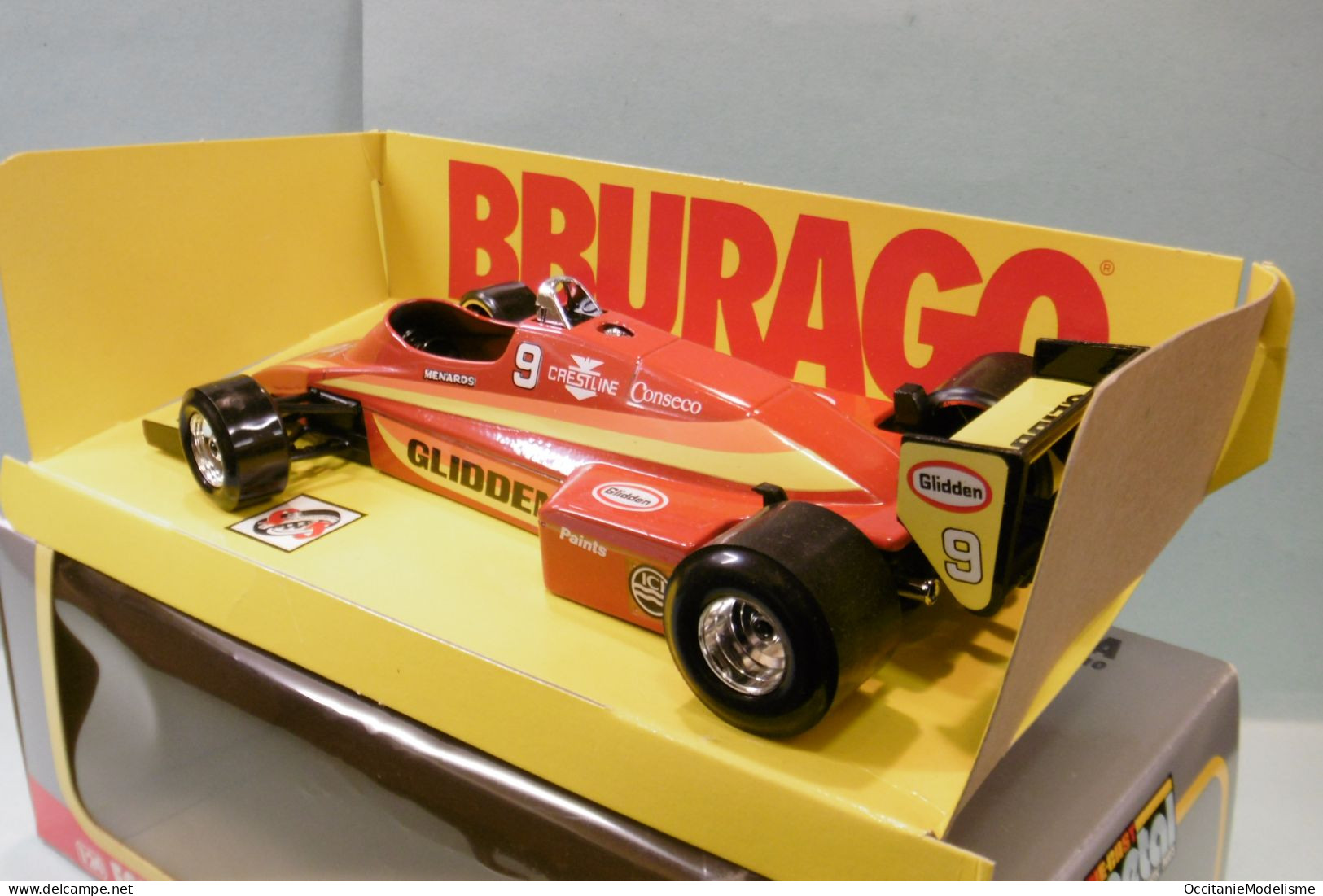 Bburago - FORMULA USA Formule 1 Glidden Rouge #9 Burago Réf. 6110 BO 1/24 - Burago