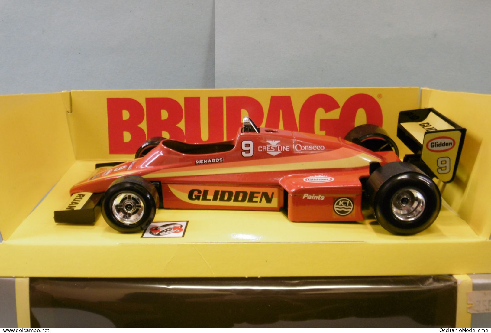 Bburago - FORMULA USA Formule 1 Glidden Rouge #9 Burago Réf. 6110 BO 1/24 - Burago