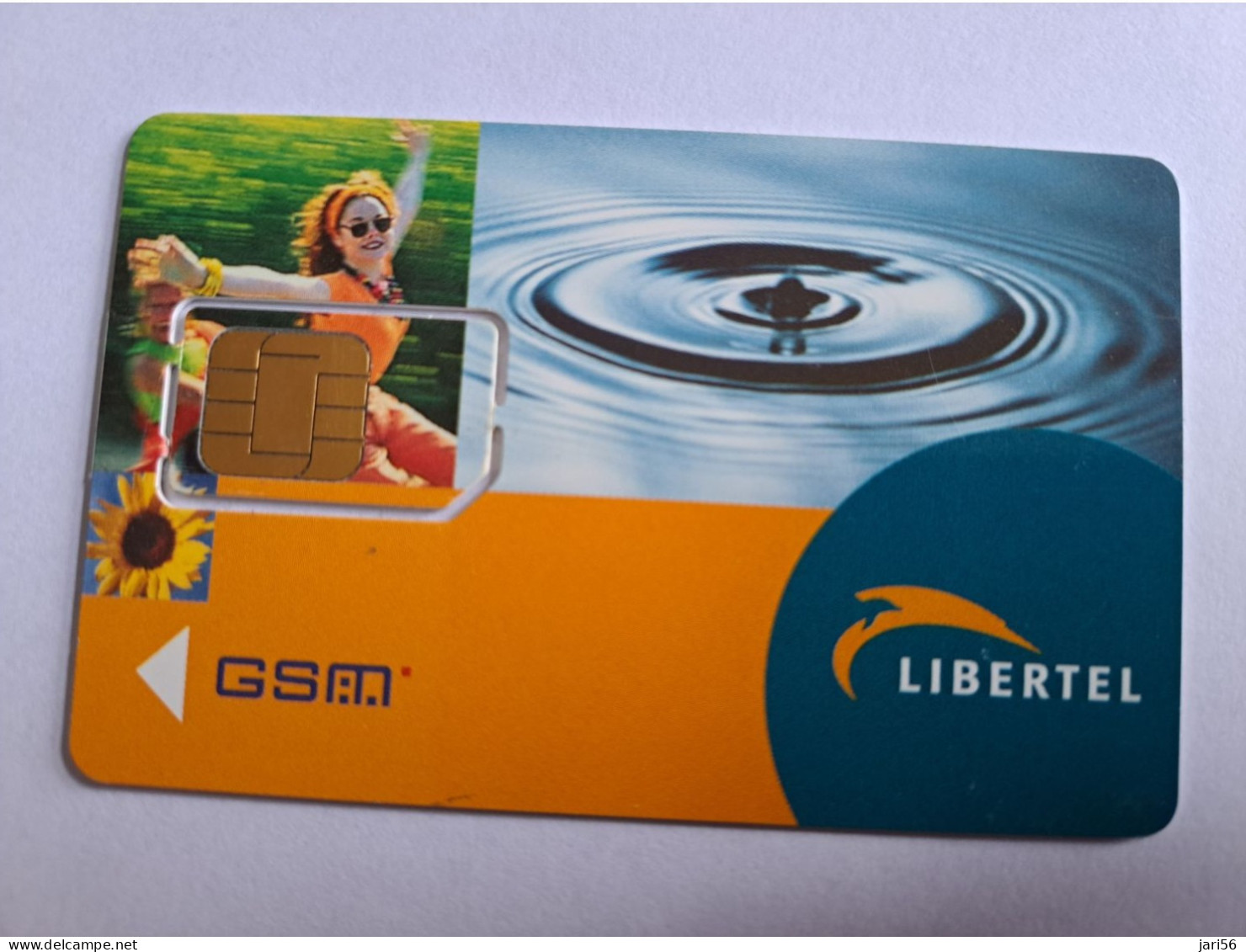 NETHERLANDS GSM SIM  CARD  LIBERTEL   OLDER CARD   ( DIFFERENT CHIP) Older Issue    ** 12954** - Cartes GSM, Prépayées Et Recharges