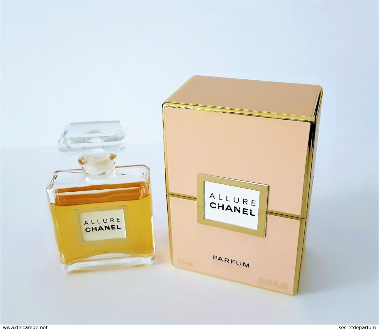 Flacon De PARFUM    CHANEL  ALLURE  Parfum  7.5 Ml  De CHANEL  + Boite - Damen