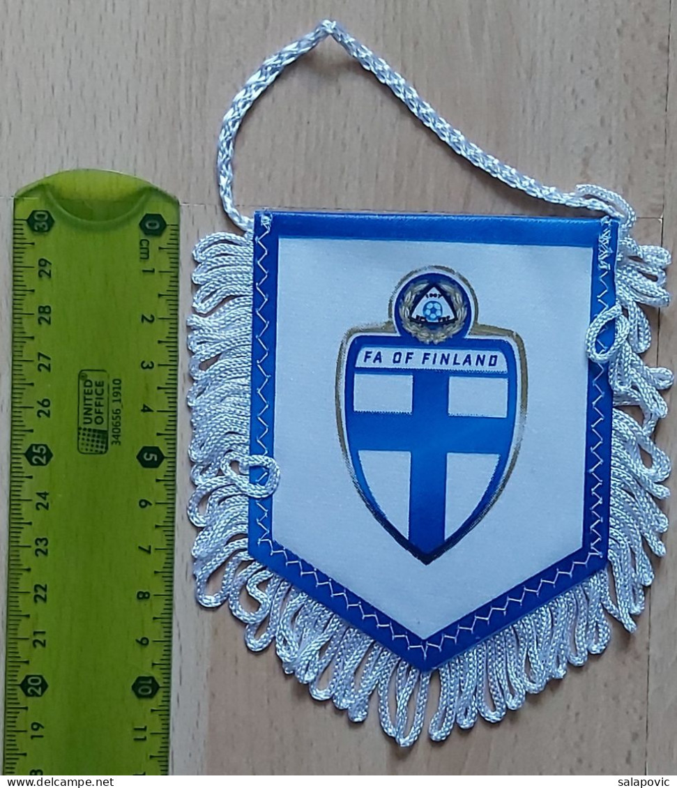 Football Association Of Finland Football Soccer Fussball Calcio Futbol Futebol PENNANT, SPORTS FLAG ZS 4/16 - Bekleidung, Souvenirs Und Sonstige