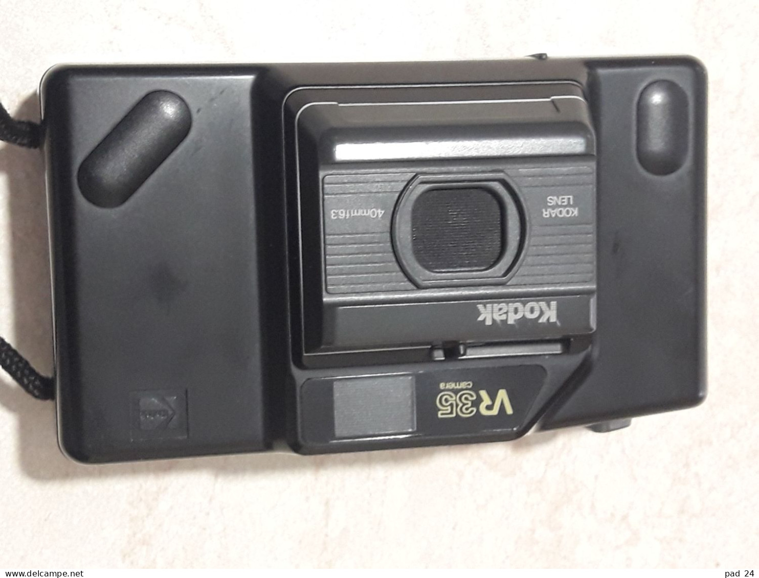 .Kodak VR35 K2A - point and shoot κάμερα φιλμ 35mm. (Είναι λειτουργικη, δεν γνωρίζω αν λειτουργεί καλα?)