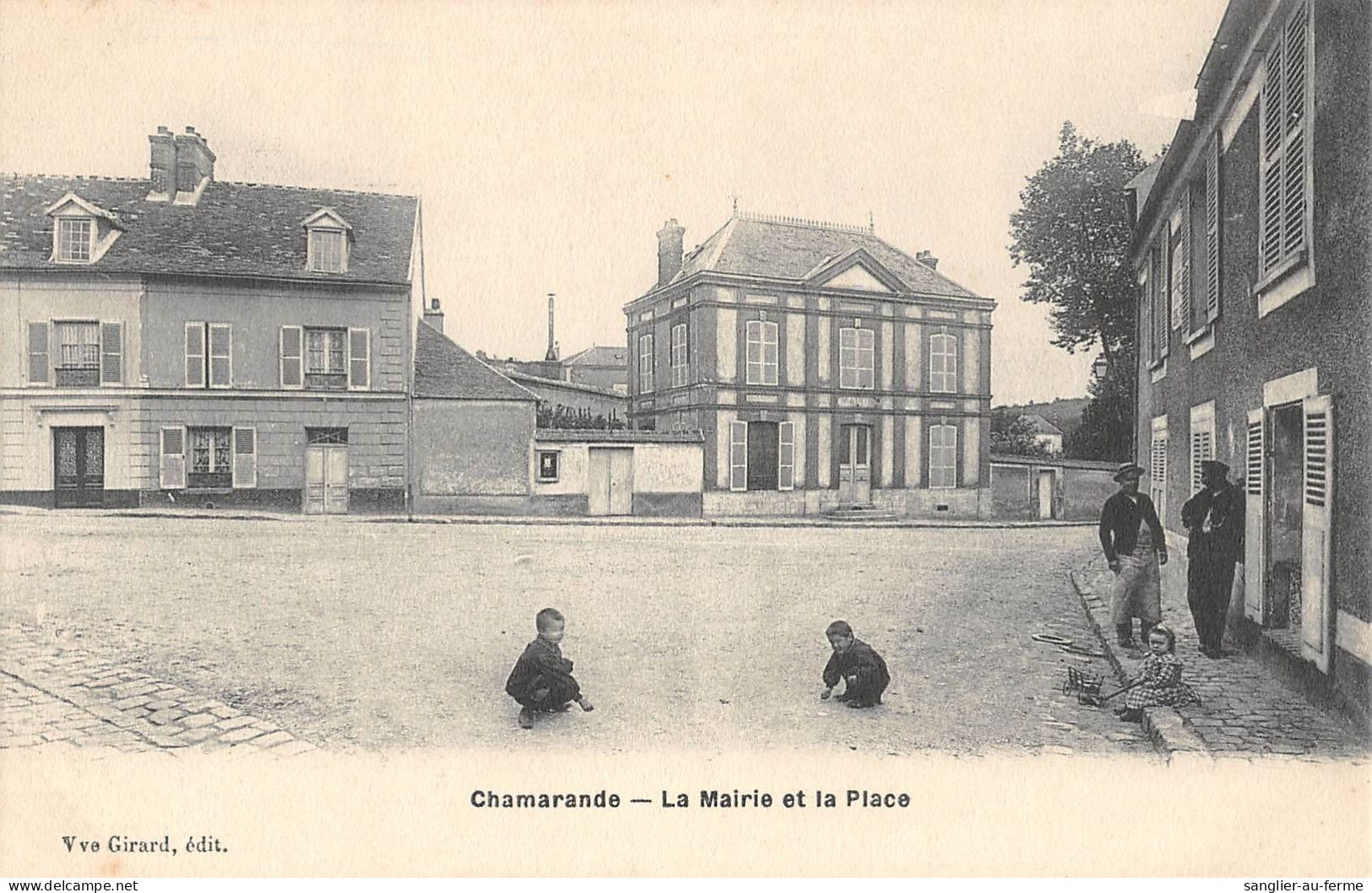 CPA 91 CHAMARANDE / MAIRIE / PLACE - Autres & Non Classés