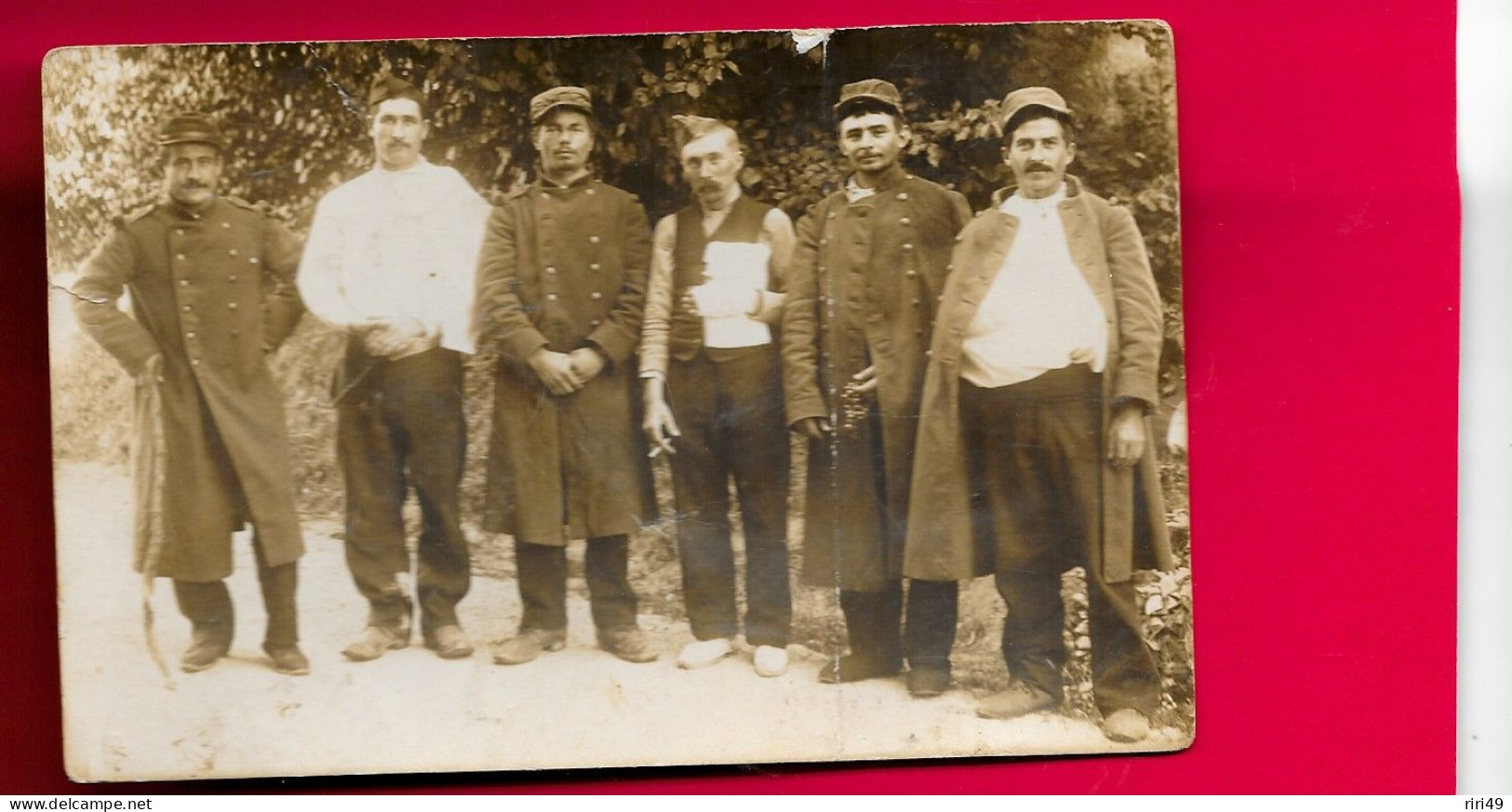 Cpa, 87-BELLAC, Groupe De Poilus à L'hôpital Temporaire De Bellac, Haute Vienne (écrit Dos De La Carte) Voir Scanne - Characters