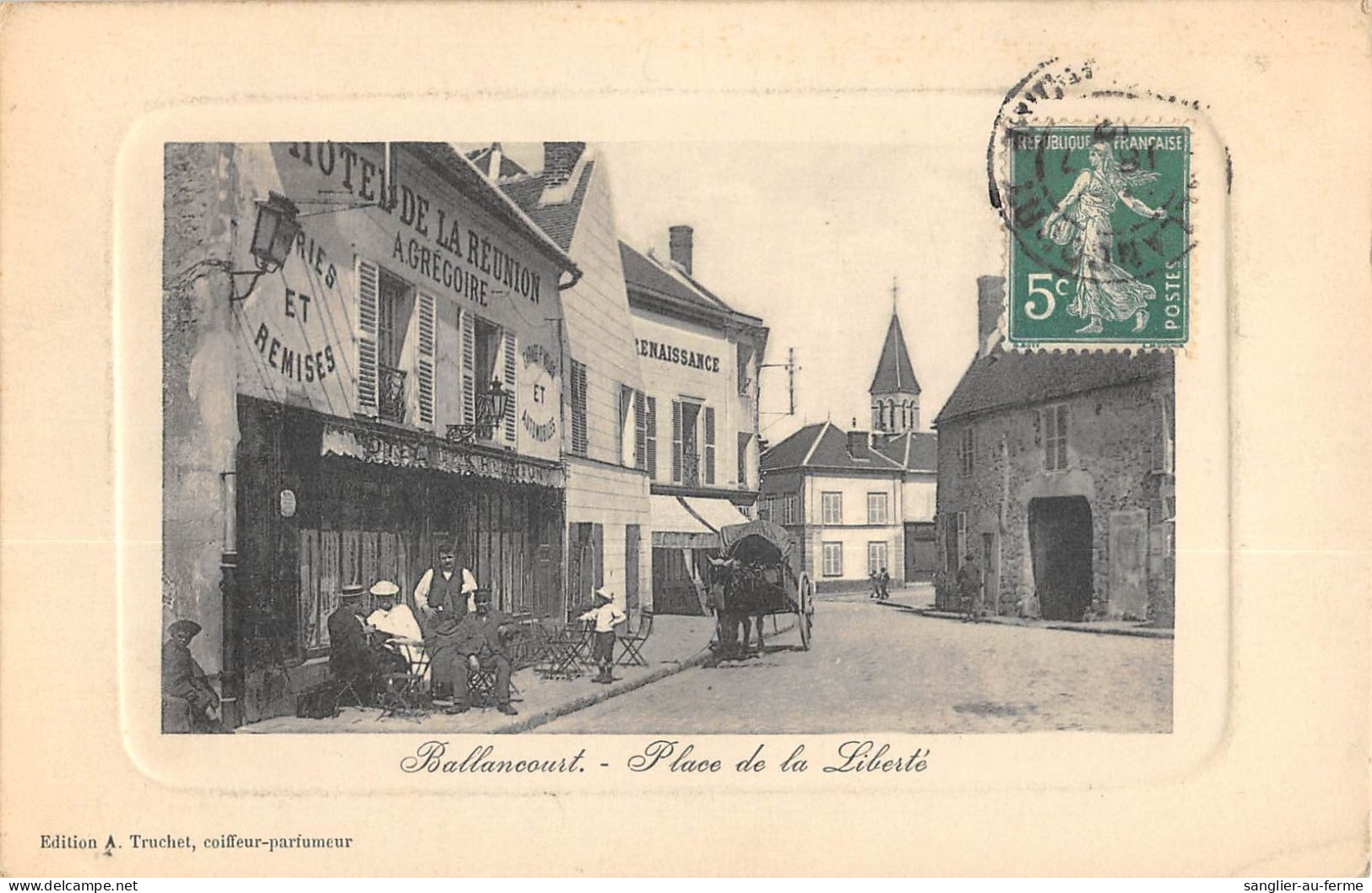 CPA 91 BALLANCOURT / PLACE DE LA LIBERTE / HOTEL DE LA REUNION / A.GREGOIRE - Ballancourt Sur Essonne