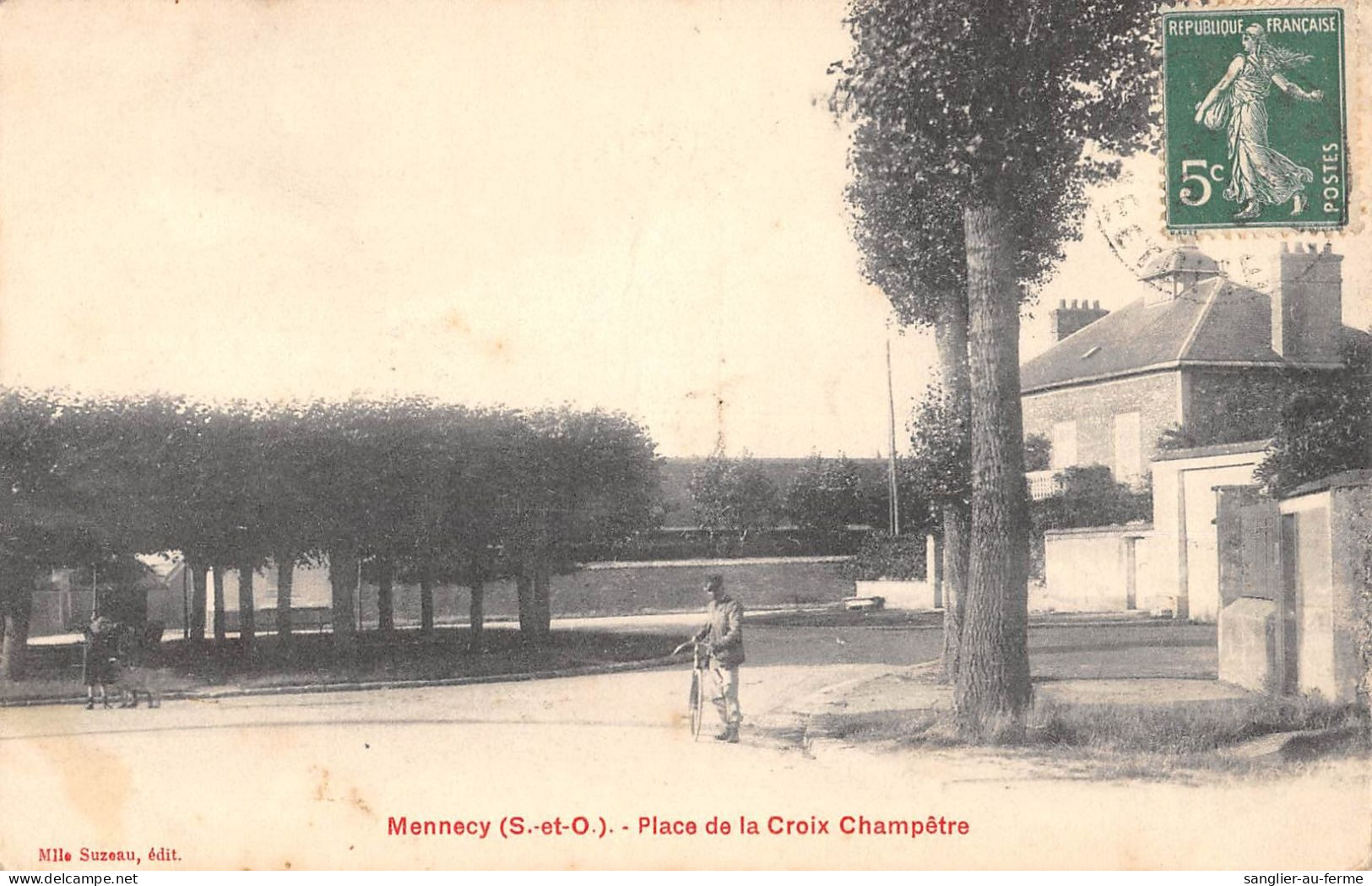 CPA 91 MENNECY / PLACE DE LA CROIX CHAMPETRE / Cliché Rare - Mennecy
