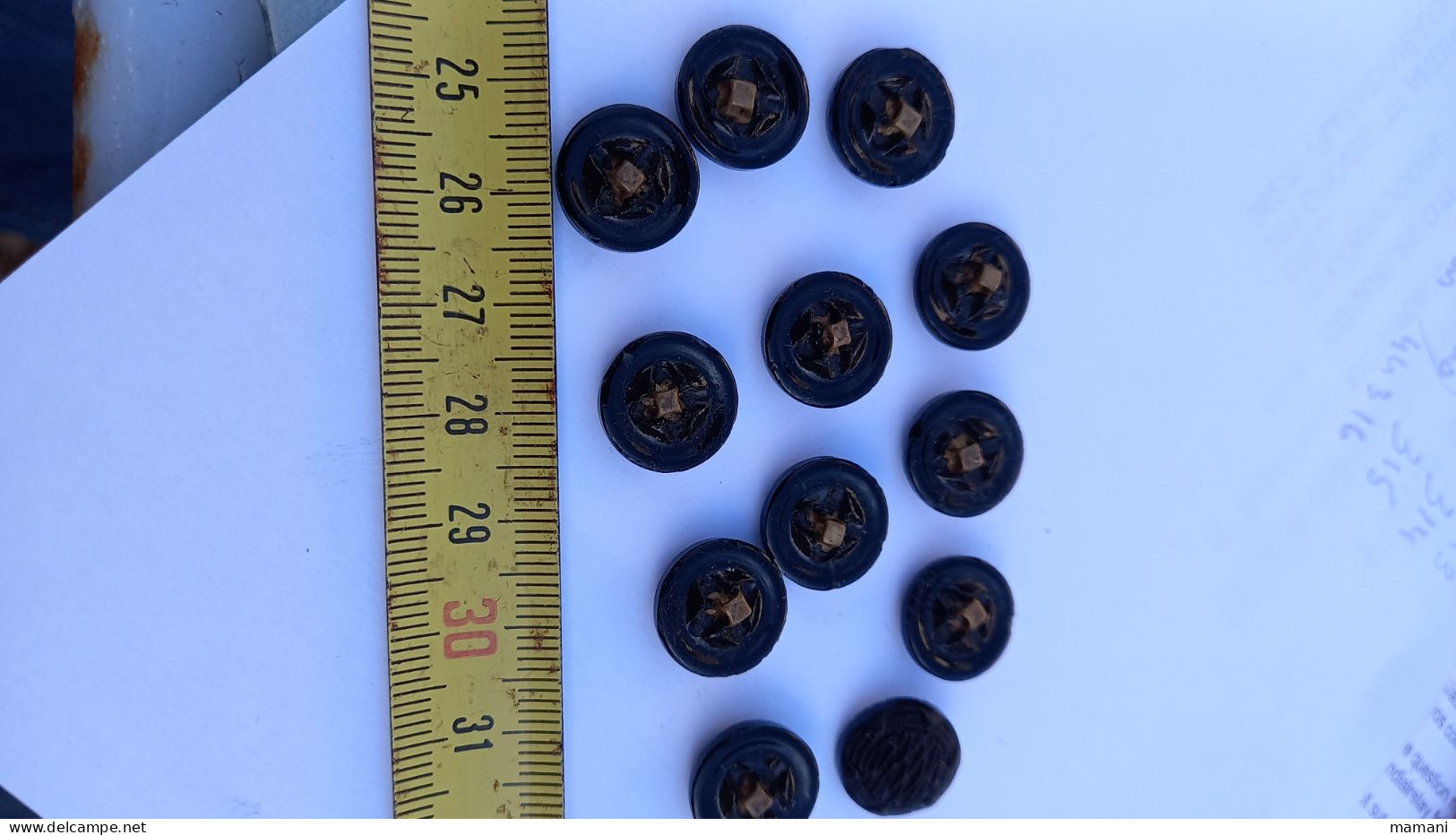 12 Boutons Noir En Verre Ceramique ? - Buttons