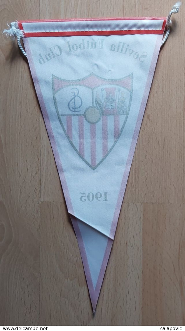 Sevilla FC Spain Football Soccer Club Fussball Calcio Futbol Futebol PENNANT, SPORTS FLAG ZS 3/1 - Kleding, Souvenirs & Andere