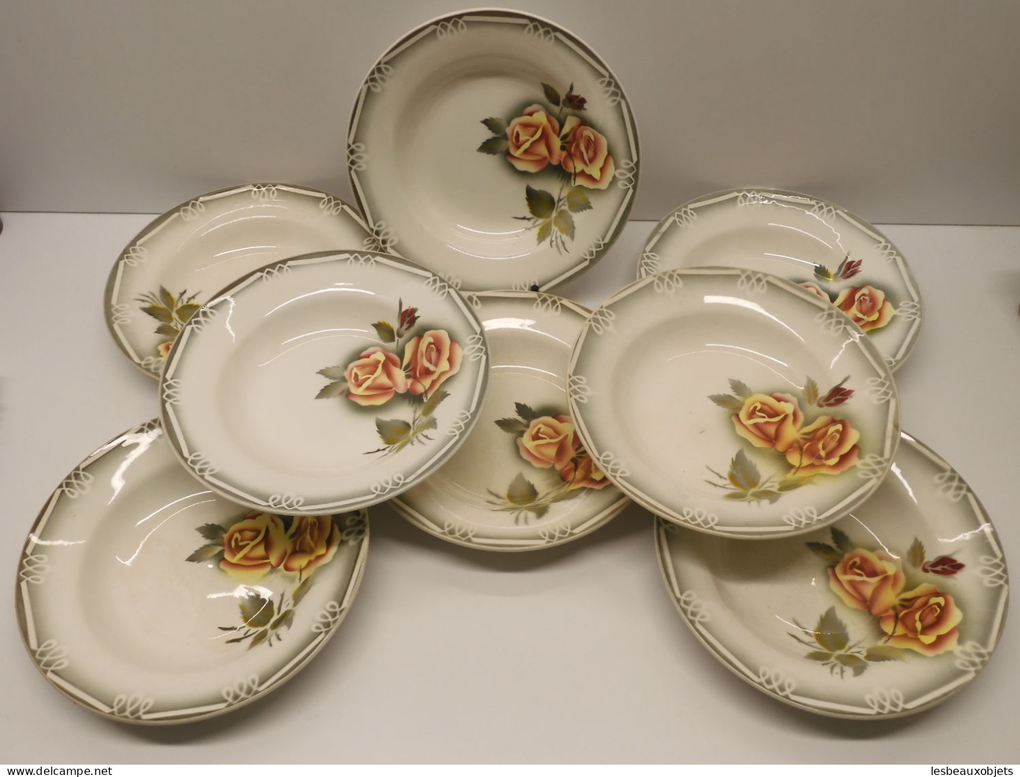 -8 ASSIETTES DEMI CREUSES CERAMIQUE DIGOIN Modèle ADELE Roses Jaune Orangé    E - Digoin (FRA)