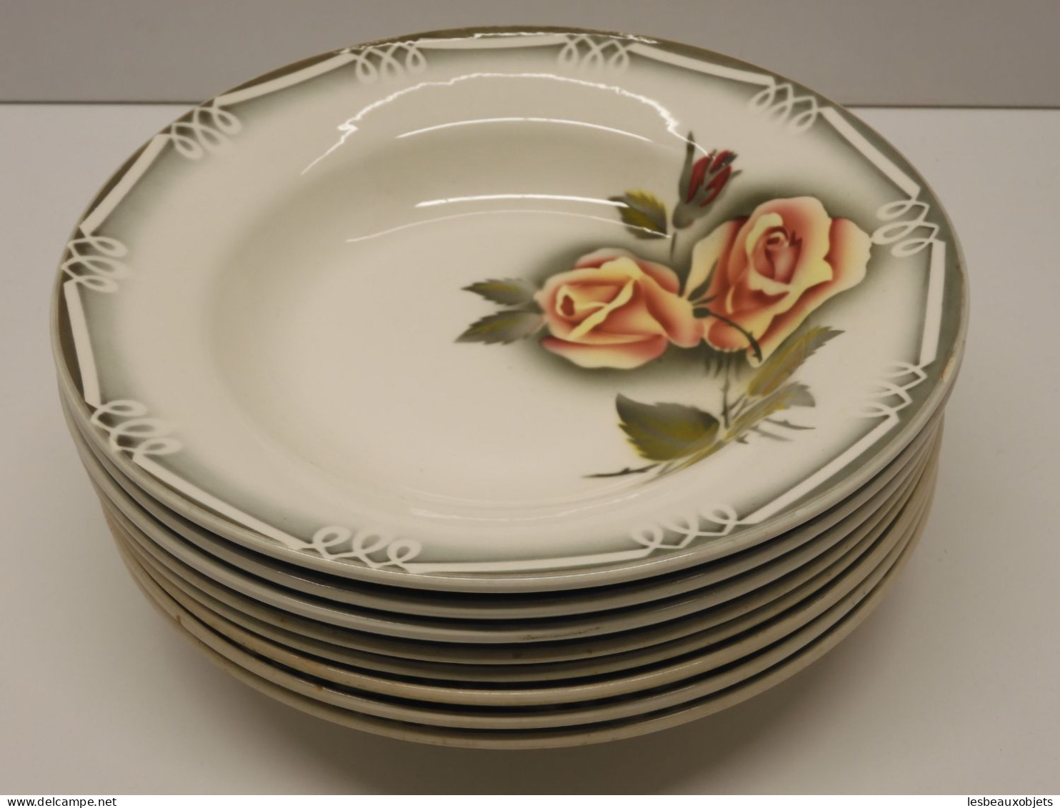 -8 ASSIETTES DEMI CREUSES CERAMIQUE DIGOIN Modèle ADELE Roses Jaune Orangé    E - Digoin (FRA)