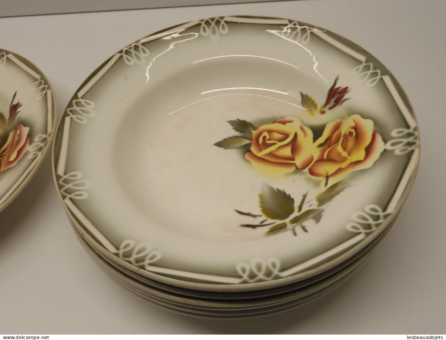 -8 ASSIETTES DEMI CREUSES CERAMIQUE DIGOIN modèle ADELE Roses jaune orangé    E