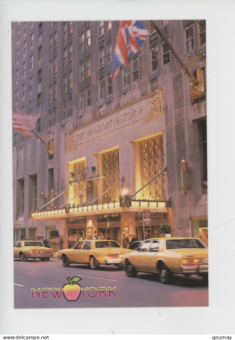 New York : The Famous "Waldorf Astoria" On Park Avenue (taxi) - Cafes, Hotels & Restaurants