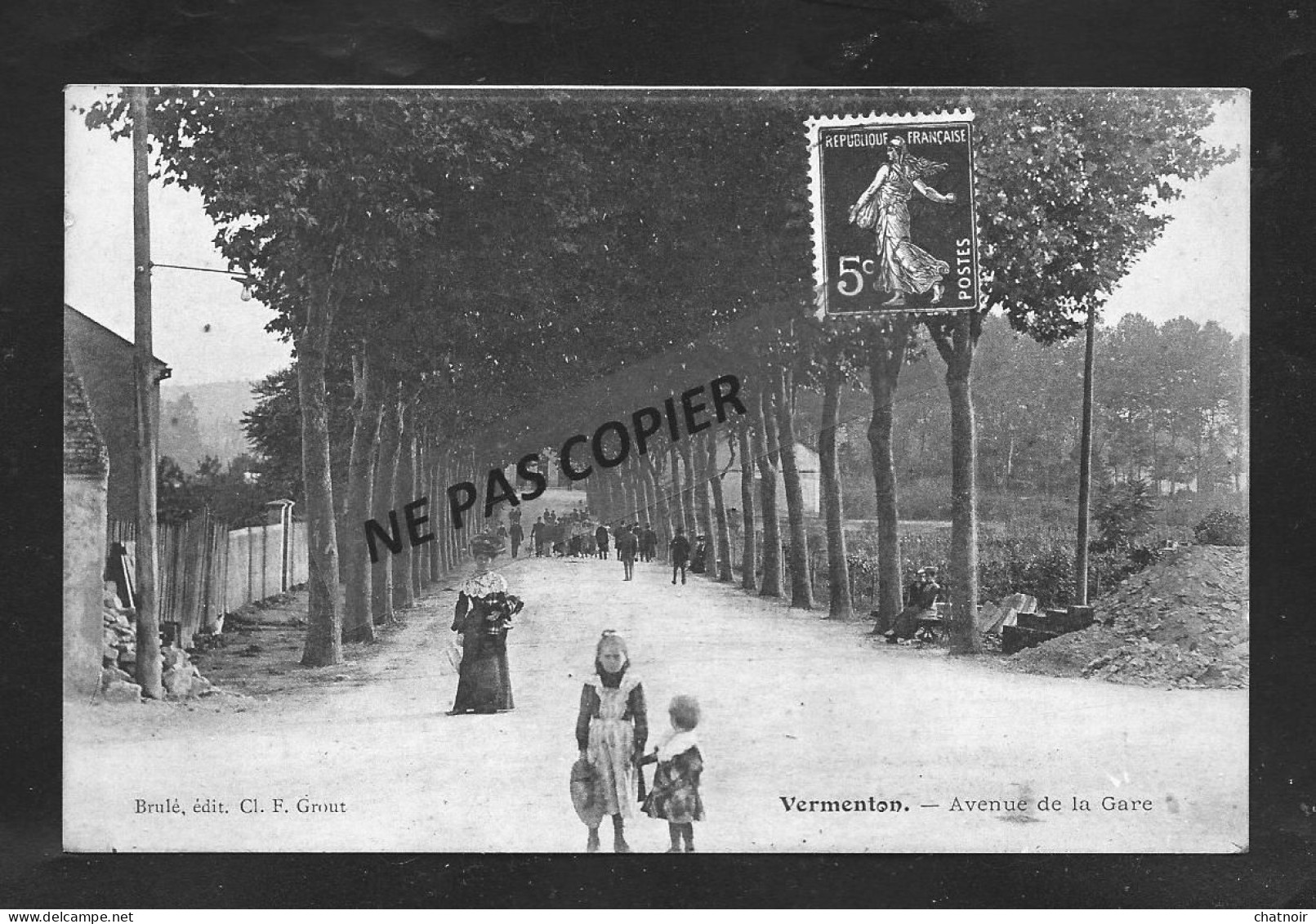 Avenue De La Gare - Vermenton