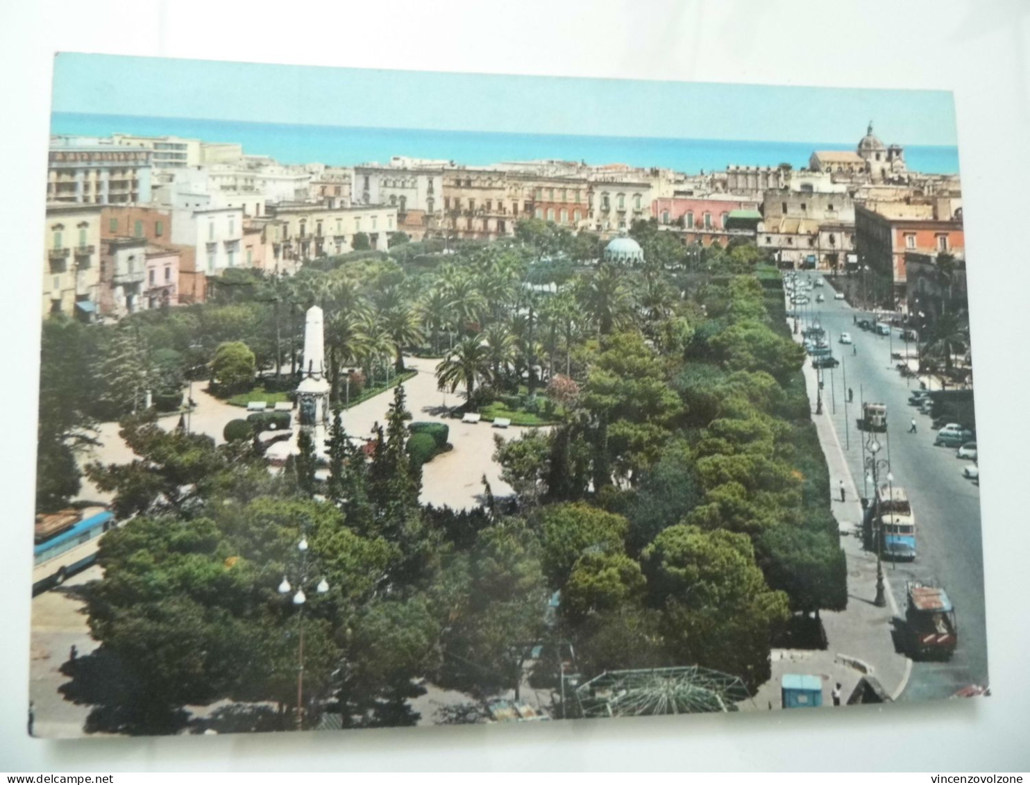 Cartolina Viaggiata "BISCEGLIE Piazza Vittorio Emanuele" 1972 - Bisceglie