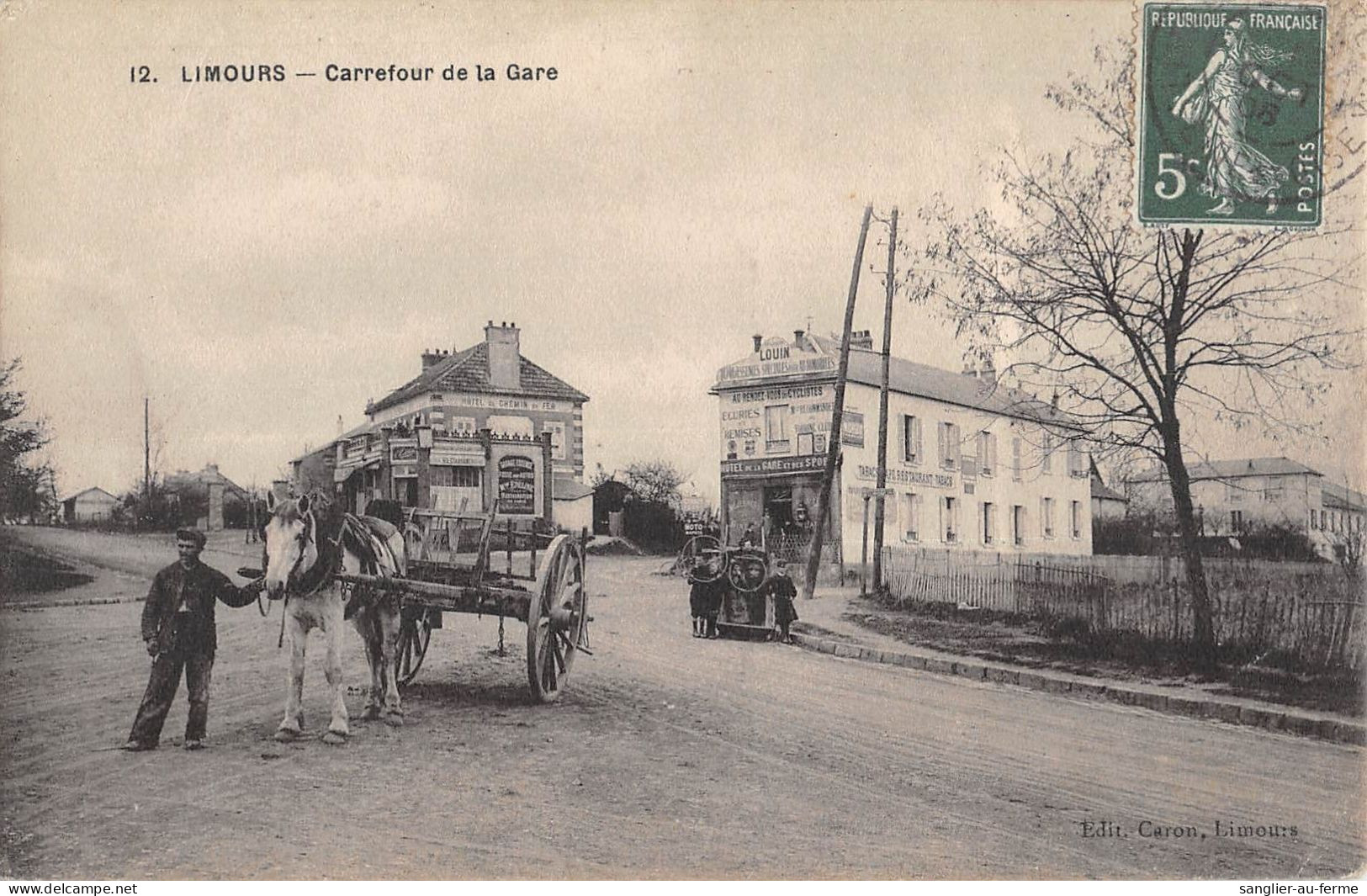 CPA 91 LIMOURS / CARREFOUR DE LA GARE / ATTELAGE - Limours