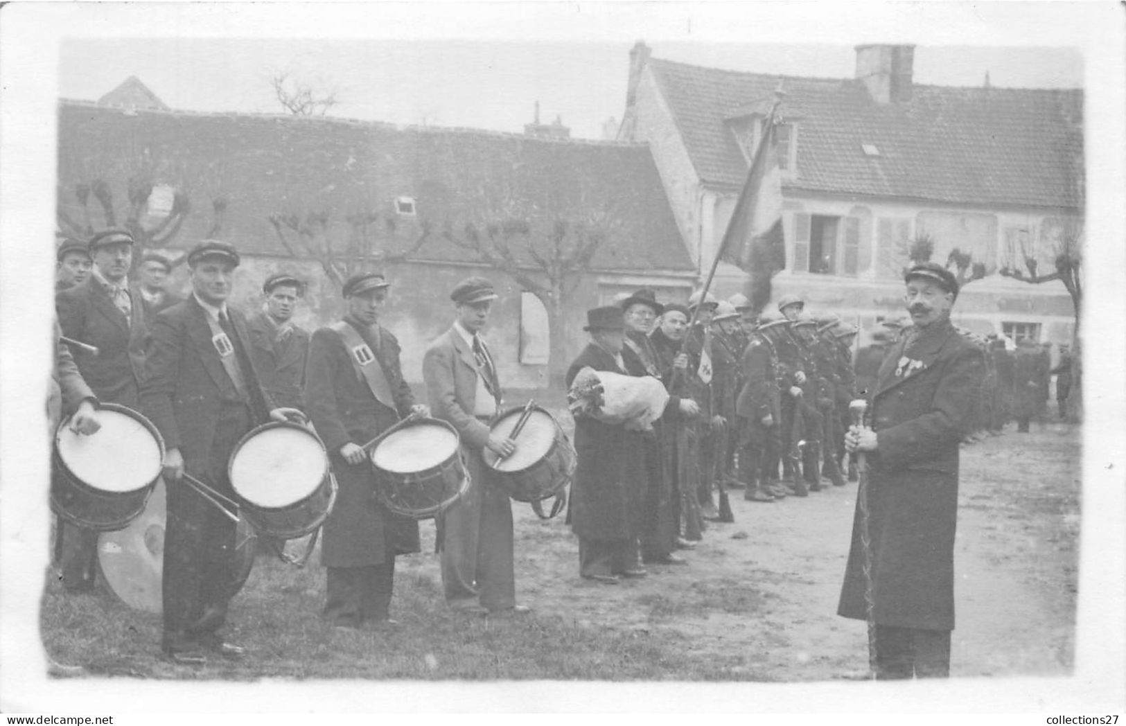 60-PRECY-SUR-OISE-CARTE-PHOTO- 4 MARS 1945 CELEBRATION COMMEMORATIVE - Précy-sur-Oise