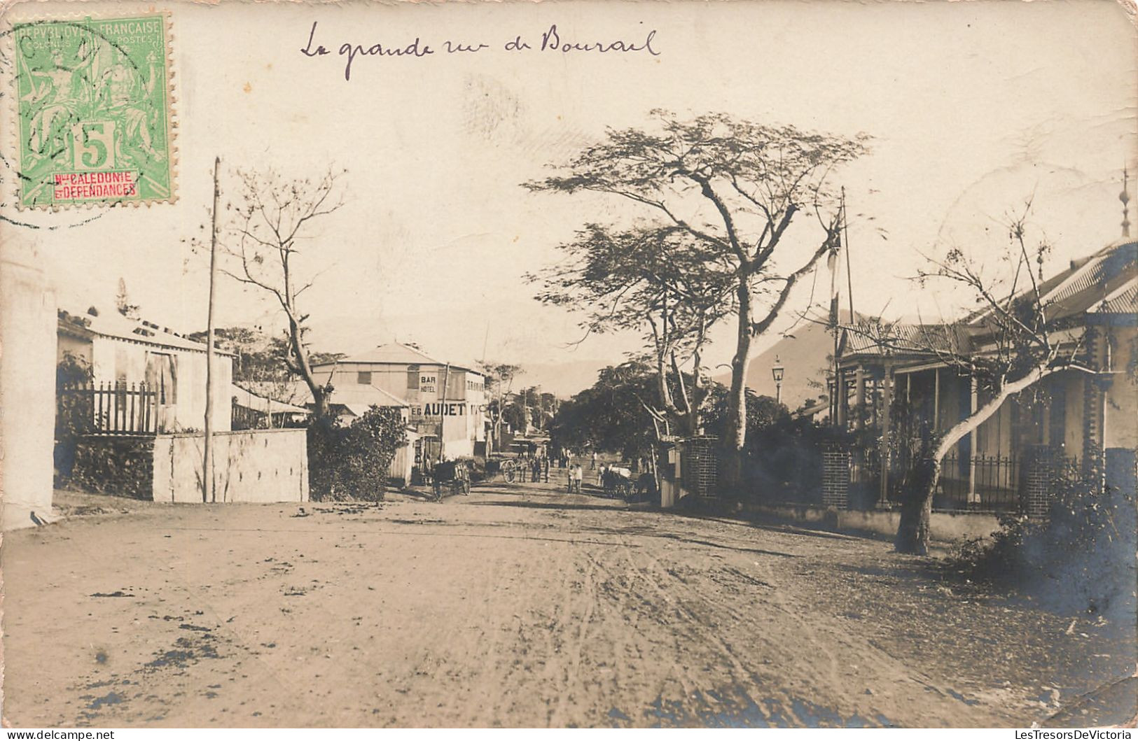 Nouvelle Calédonie - La Grande Rue De Bourail - Carte Photo - Société Lumière - Carte Postale Ancienne - New Caledonia