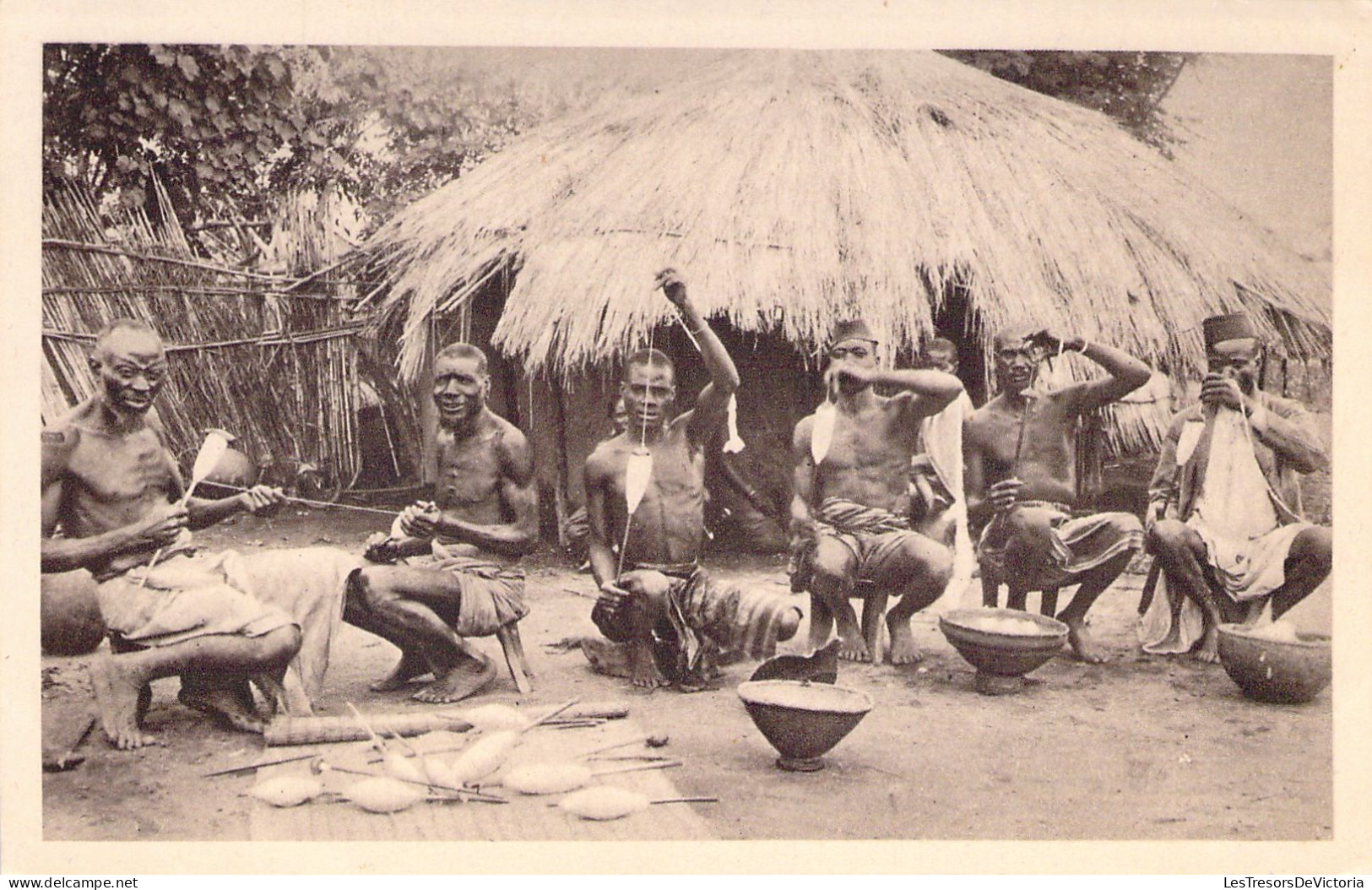 CAMEROUN - Fileurs Indigènes - Carte Postale Ancienne - Camerun