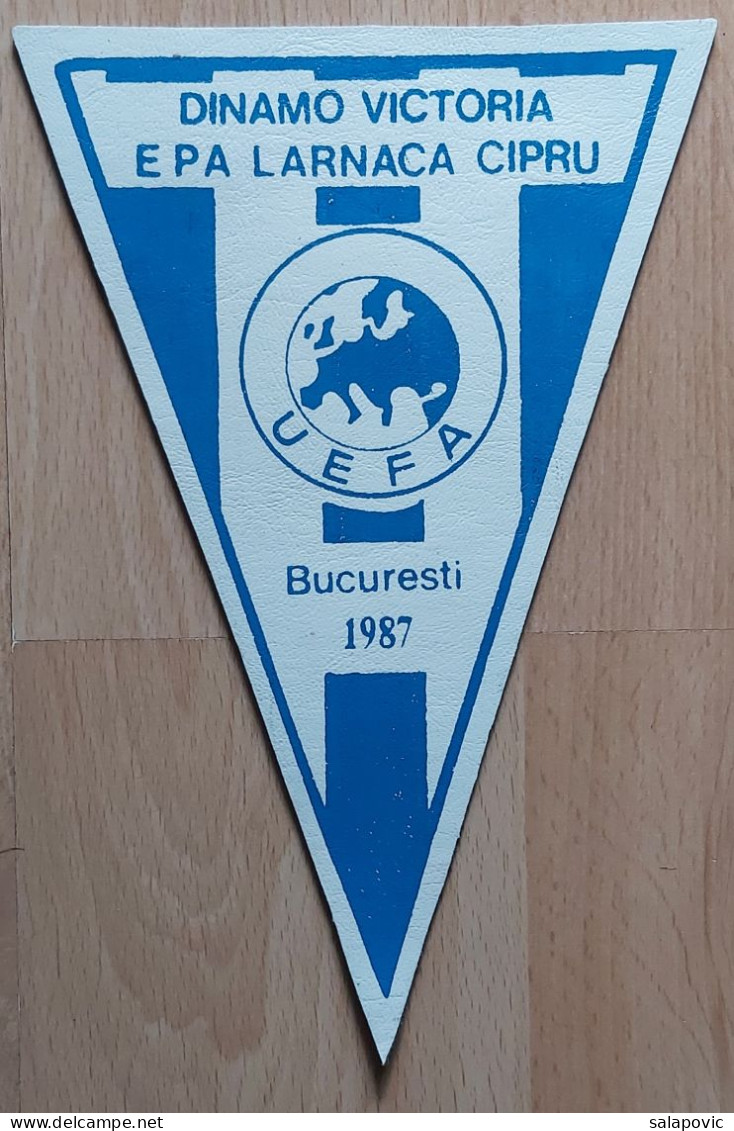 AS Victoria Bucuresti Vs EPA Larnaca 1987/88 UEFA Europa League Football soccer Calcio PENNANT, SPORTS FLAG ZS 3/8 - Habillement, Souvenirs & Autres