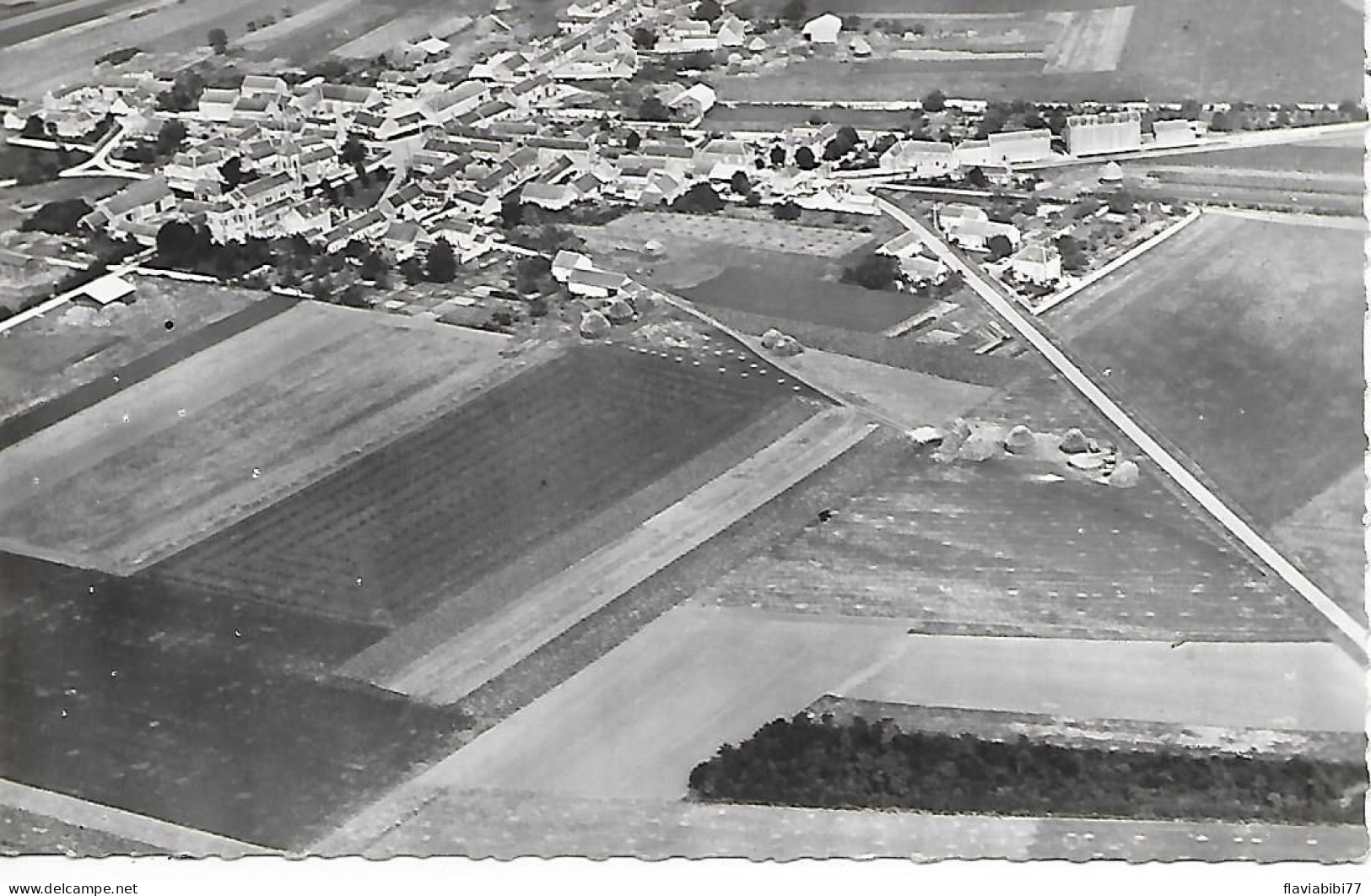 LOIGNY LA BATAILLE - ( 28 ) - Vue Générale    (C . P. S. M - Pt- Ft ) - Loigny