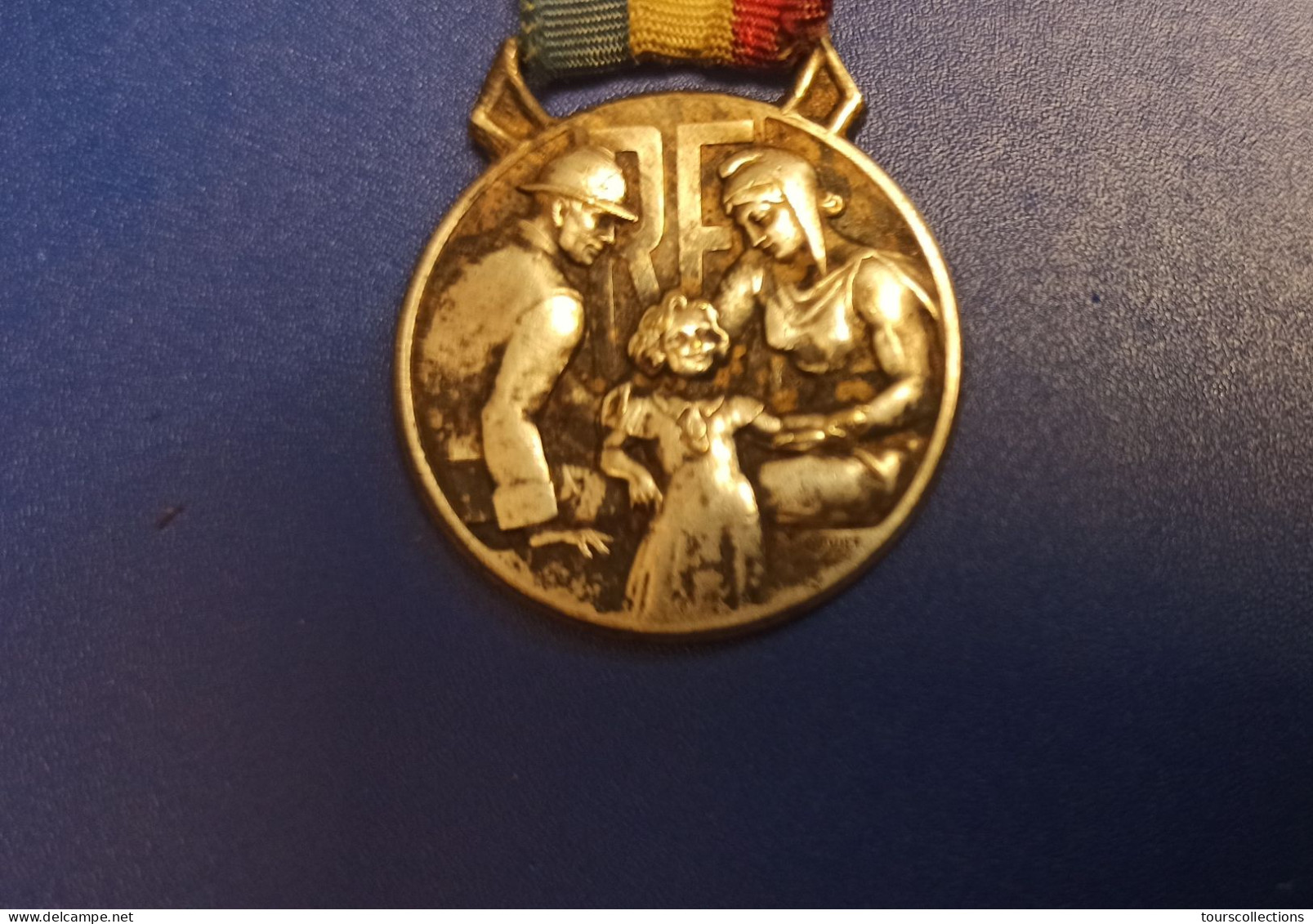 Médaille De 1937 Oeuvre Des Pupilles Des Sapeurs Pompiers De France - Pompier - Graveur P. Bouvier - Firemen