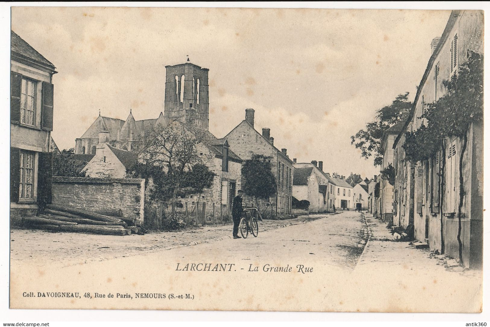 CPA 77 LARCHANT La Grande Rue - Larchant