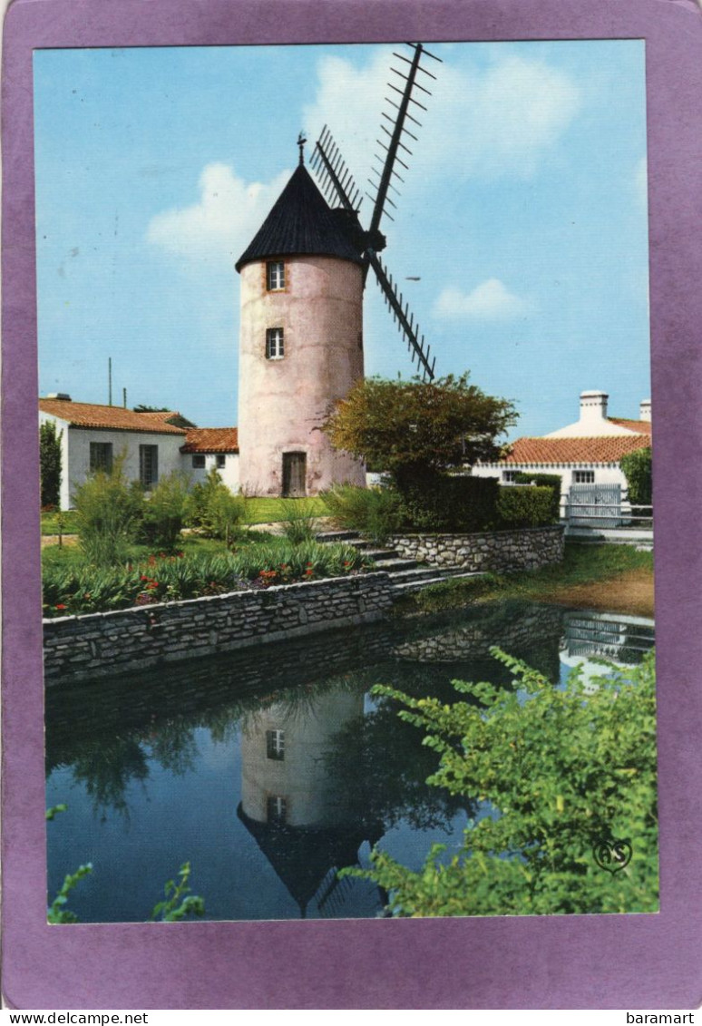 85 AU PAYS DES MONTS  BEAUVOIR SUR MER   Moulin à Vent  Le Moulin St Esprit - Beauvoir Sur Mer