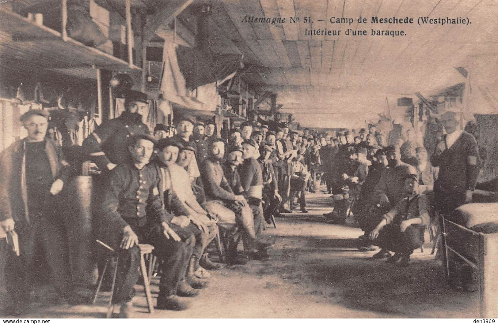 Allemagne - Camp De Prisonniers De MESCHEDE - Intérieur D'une Baraque - Guerre 1914-18, Croix-Rouge Genève - Meschede