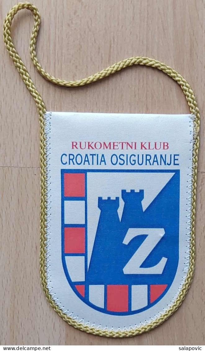 Handball Club RK Zagreb Croatia Osiguranje PENNANT, SPORTS FLAG ZS 3/10 - Handbal