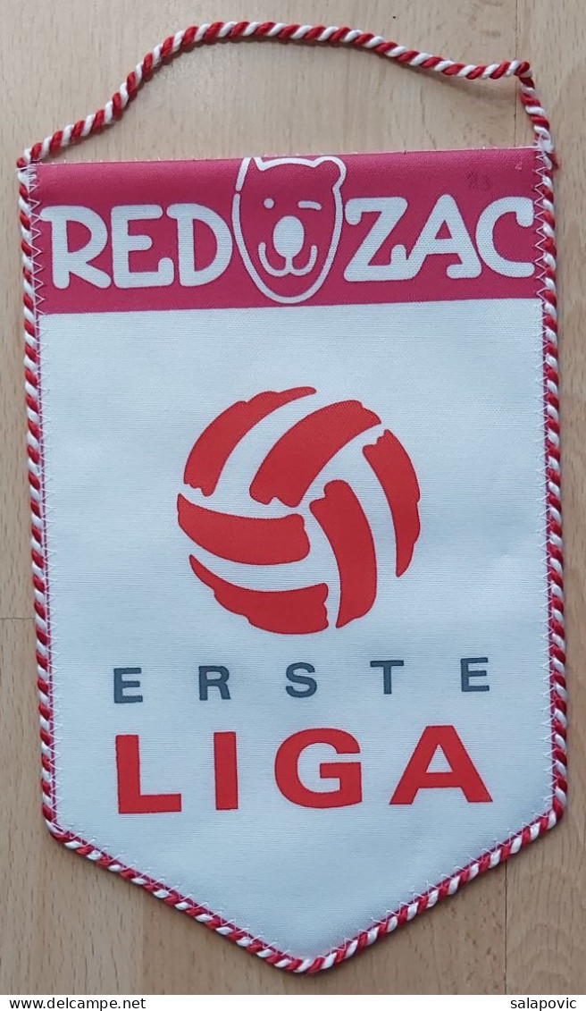 RED ZAC ERSTE LIGA Austria Football Club Soccer Fussball Calcio Futbol Futebol  PENNANT, SPORTS FLAG ZS 3/11 - Bekleidung, Souvenirs Und Sonstige