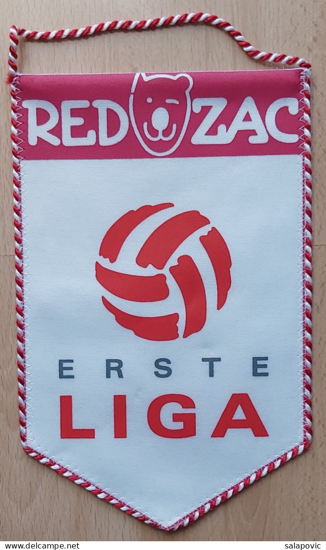 RED ZAC ERSTE LIGA Austria Football Club Soccer Fussball Calcio Futbol Futebol  PENNANT, SPORTS FLAG ZS 3/11 - Kleding, Souvenirs & Andere